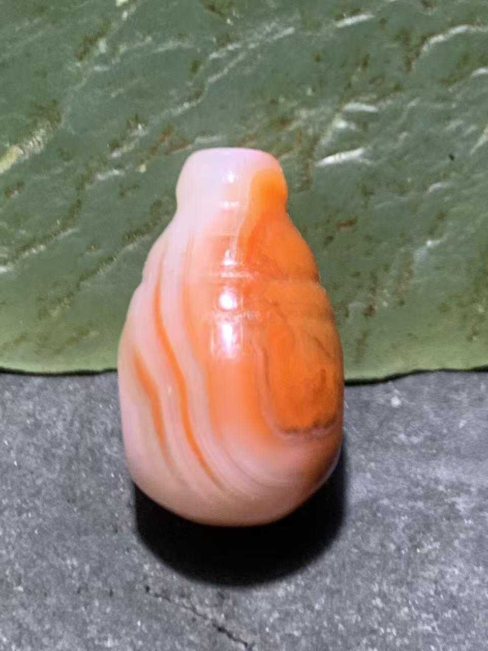 精美川料冰飘柿子红南红玛瑙一体佛头三通一个