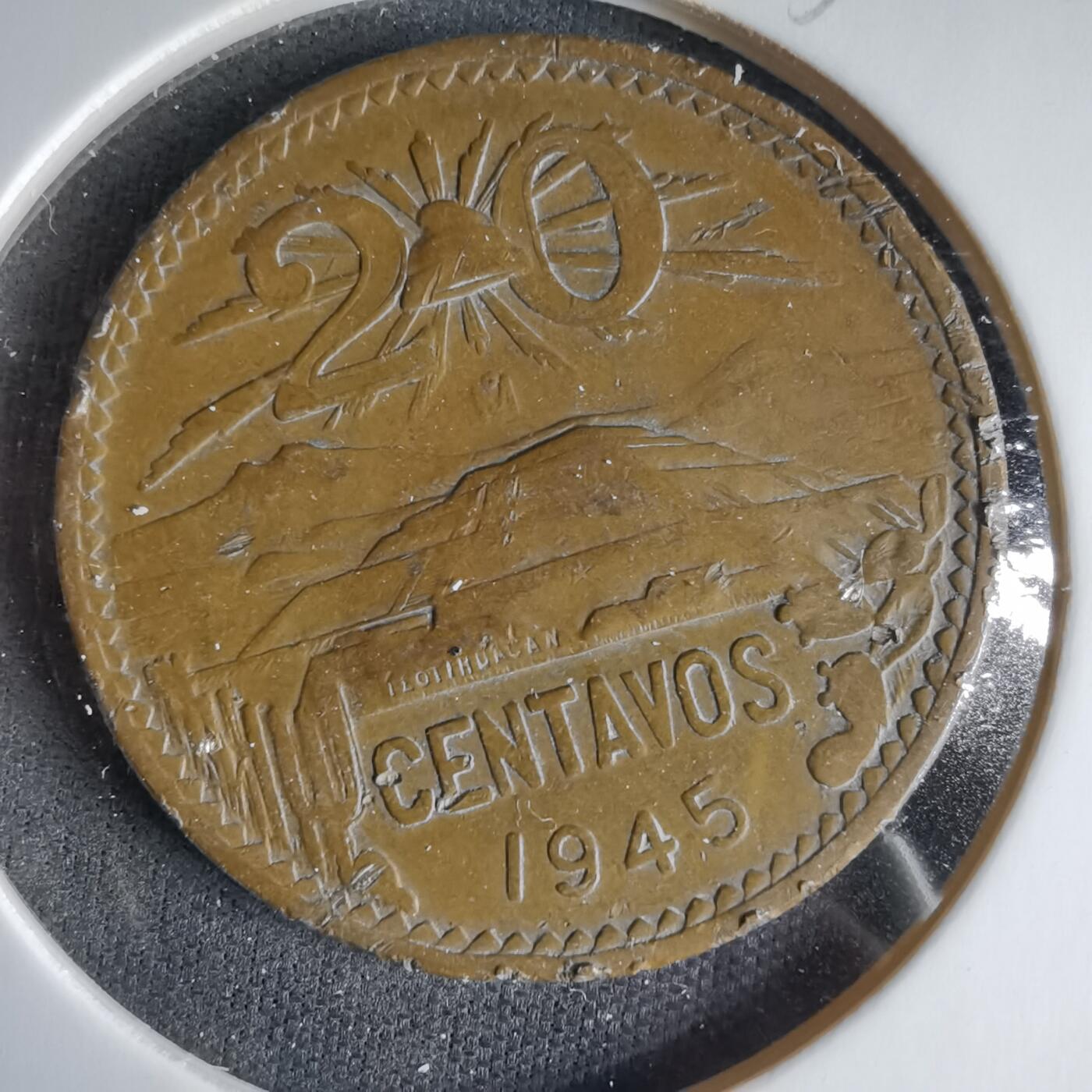 沼泽如烟--第1033场 墨西哥1945年20分