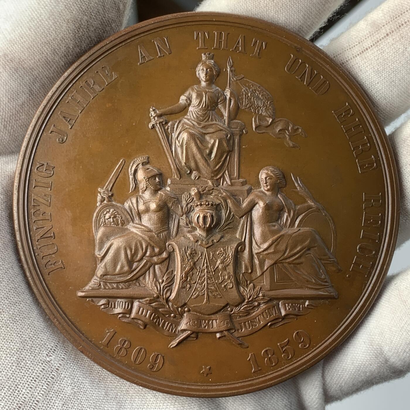 掌中浮雕-藏着的欧洲第056场 1859年奥地利元帅约翰·肯彭服役50周年铜章，80.5mm，Jauner雕刻，原盒