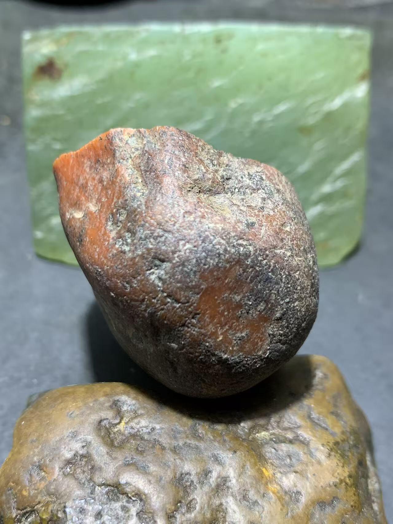 精美铁红皮大开窗料南红玛瑙原石一颗