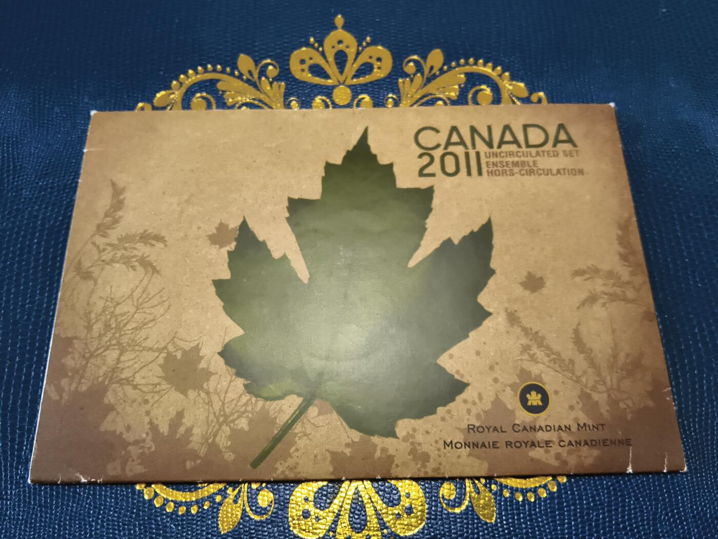 长老汇马年精选第十二场拍卖 2011加拿大7枚套，原盒证，仅1元+2元克书就52美金了