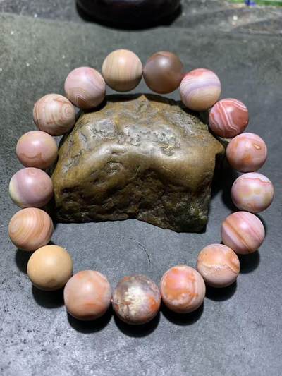 川料南红玛瑙包浆料手串一条， - 川料南红玛瑙包浆料手串一条，