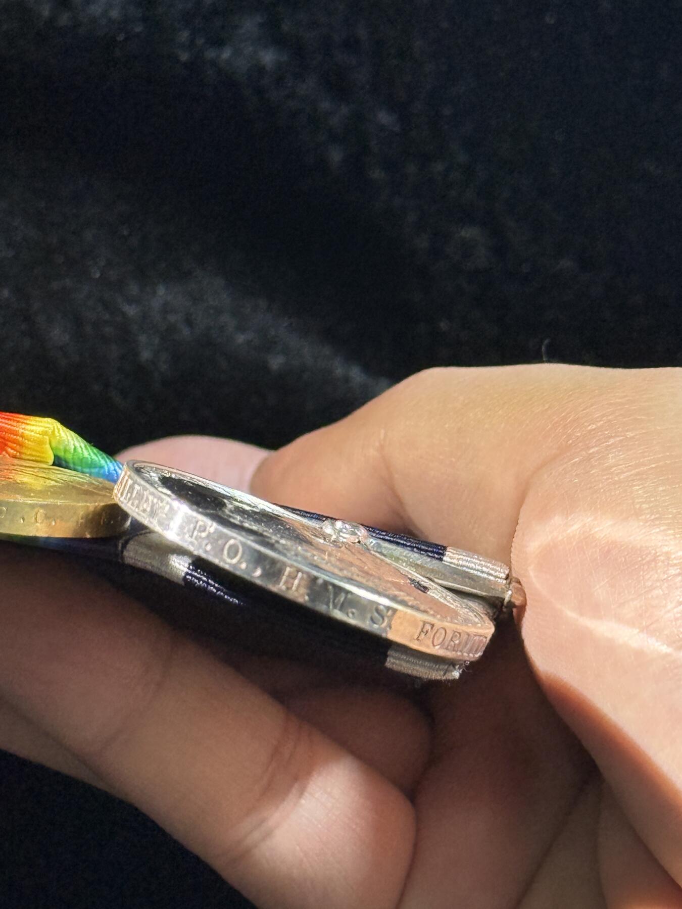 戎马世界章牌大赏，第112期 英国海军长期服役与一战奖章联排，带得主档案资料