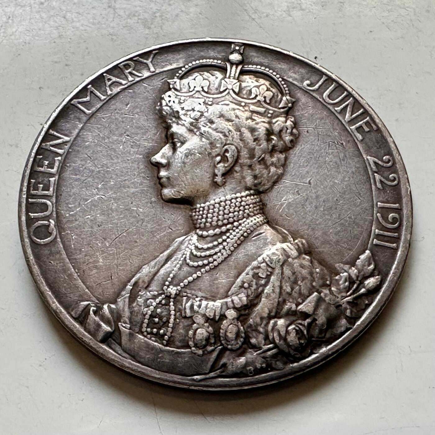 🌹外币初藏🌹🐯2026年第34场   每周二四六晚8️⃣点 接代拍 英国 1911年 乔治五世加冕官方银章 30.5毫米-12.2克 92.5%银