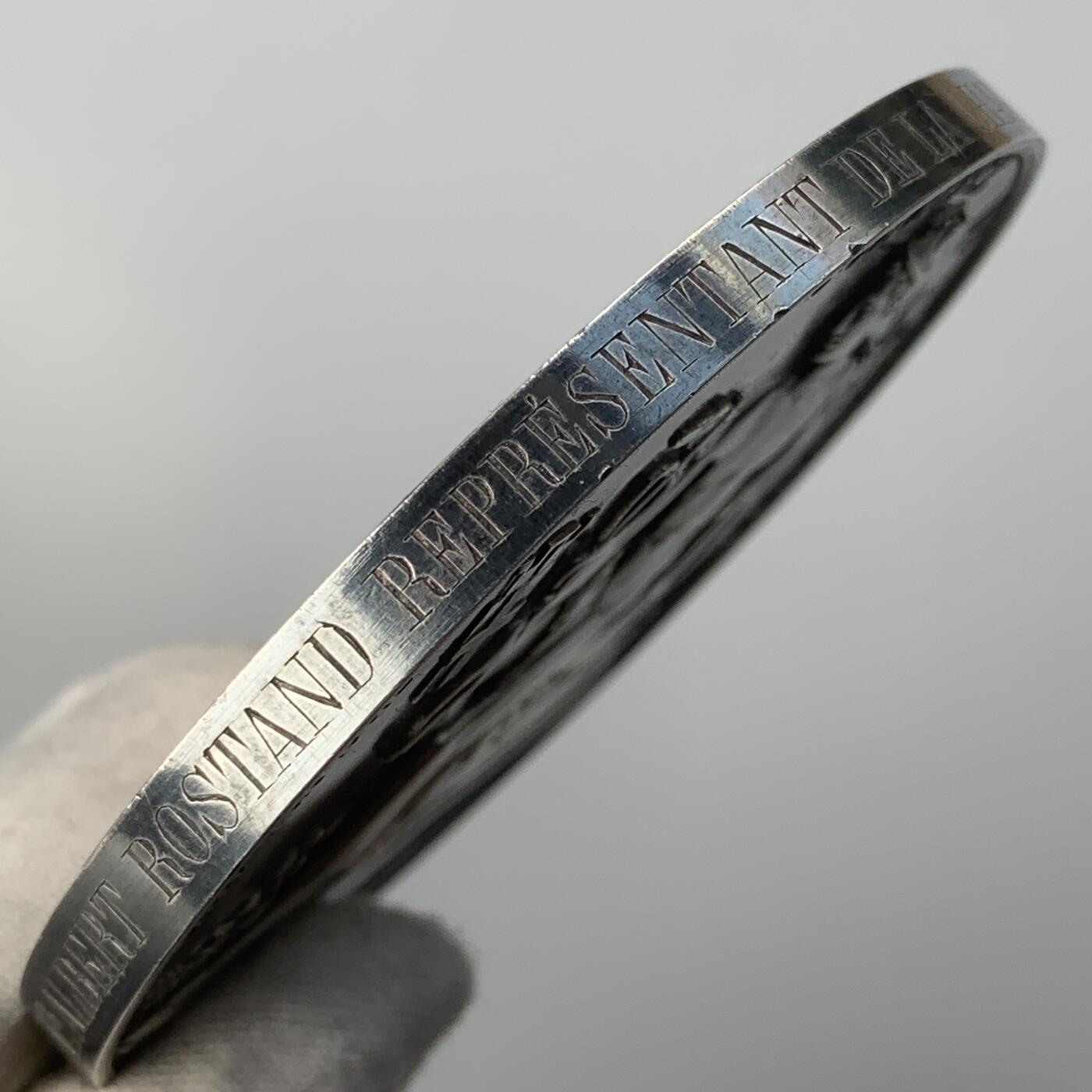 掌中浮雕-藏着的欧洲第056场 1863年法国马赛商会大银章，74mm，225.5g，原盒变形有破损