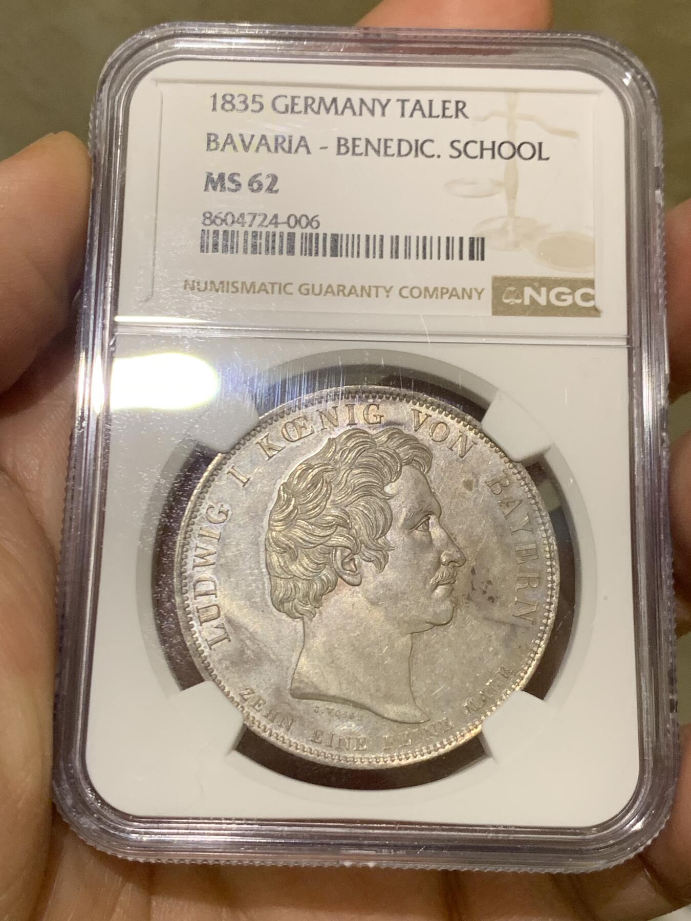 《竞宝斋》第474场 周日，周一 2场连拍 （全场包邮）欢迎送拍 NGC MS62 德国 1835 巴伐利亚 本笃会学校纪念泰勒  细节底板都非常好 比起普通MS更值得入藏