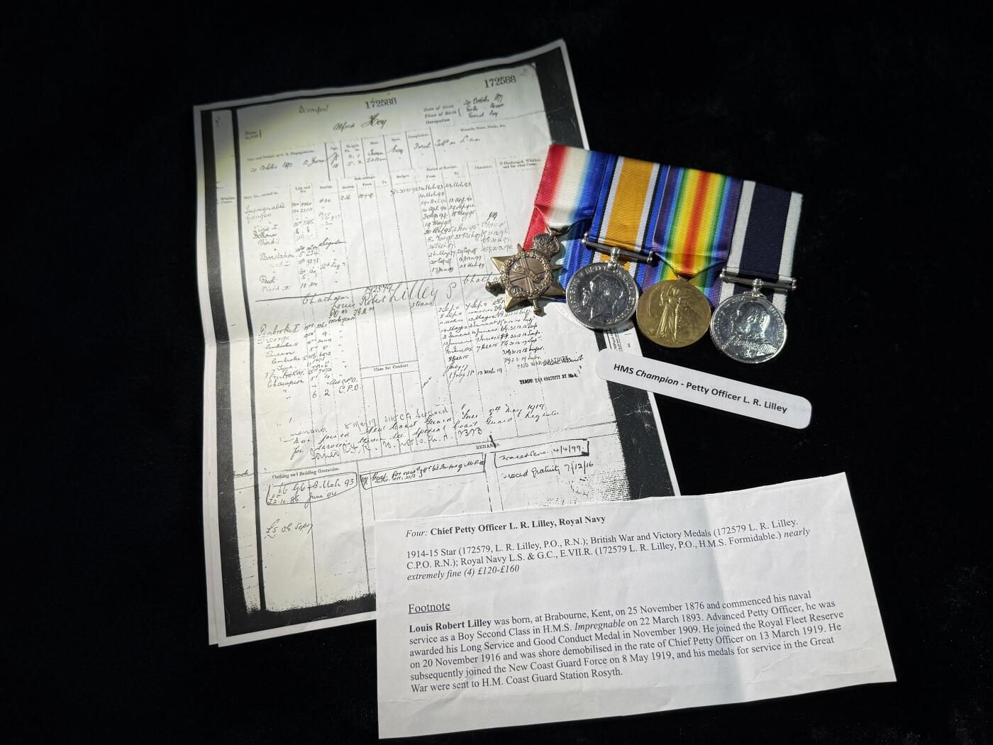 戎马世界章牌大赏，第112期 英国海军长期服役与一战奖章联排，带得主档案资料