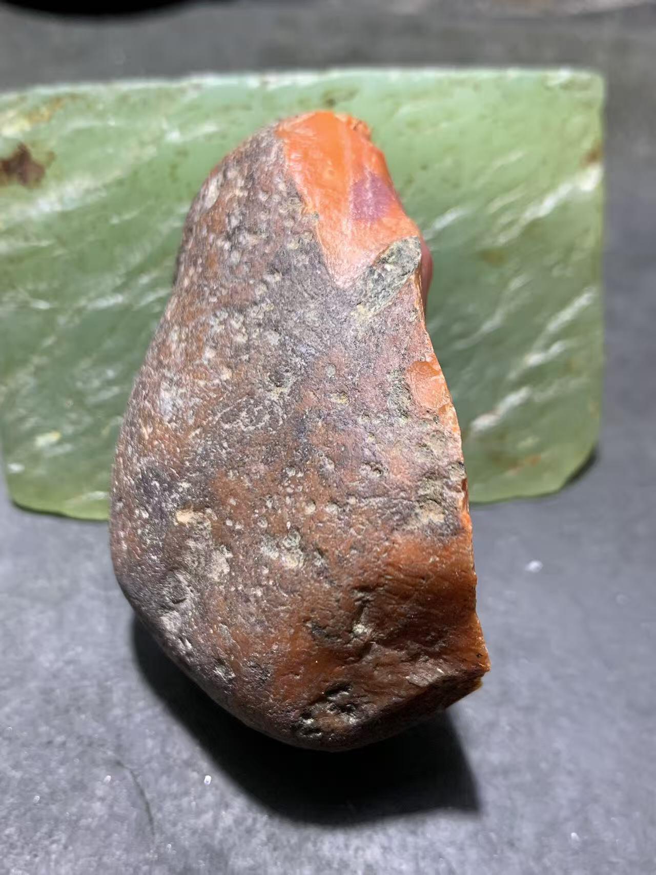 精美铁红皮大开窗料南红玛瑙原石一颗