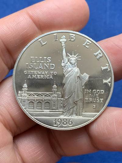 《竞宝斋》第474场 周日，周一 2场连拍 （全场包邮）欢迎送拍 - 美国 1986年 自由女神像 1美元精制银币，26.7克，900银