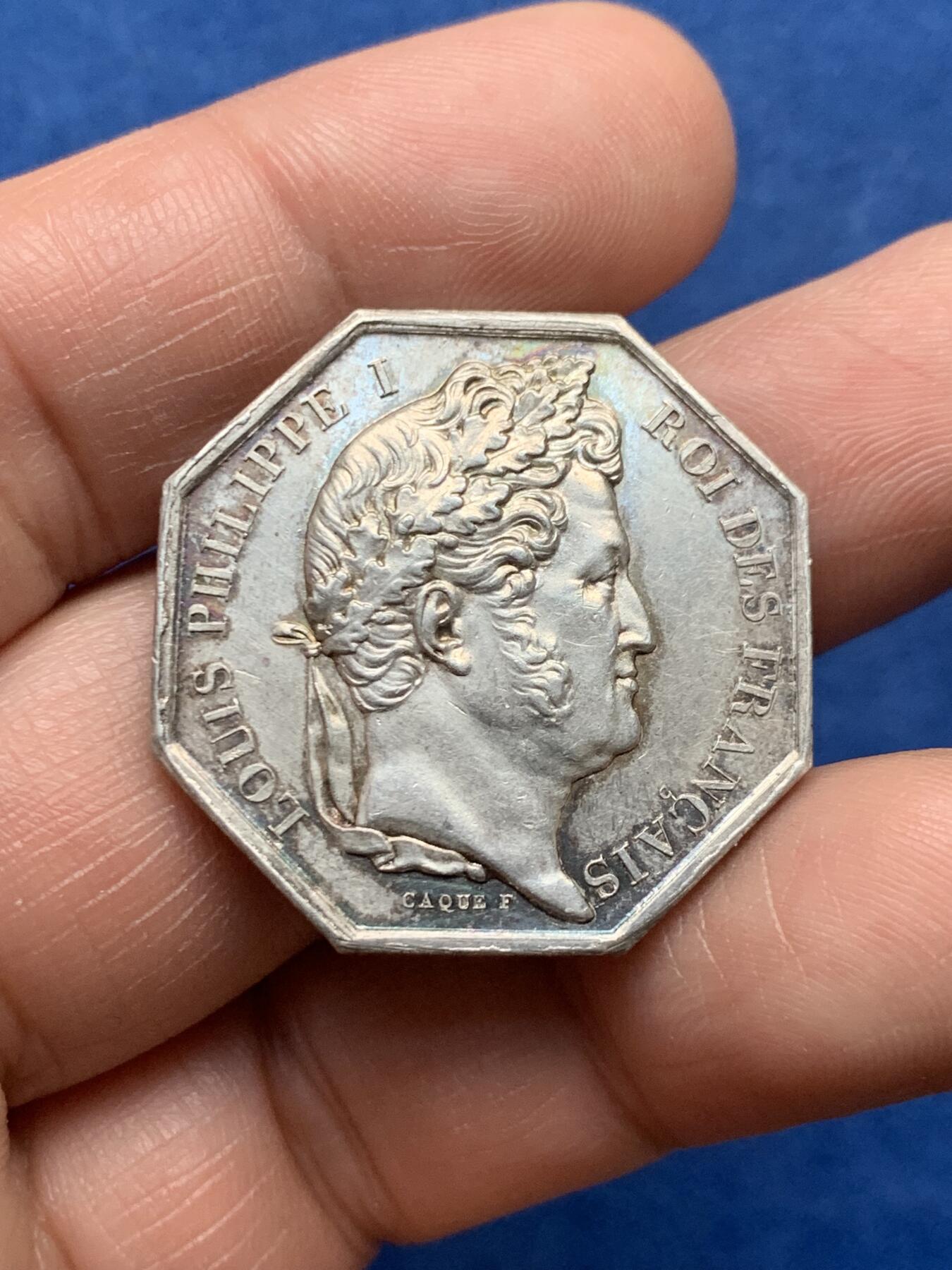 《竞宝斋》第474场 周日，周一 2场连拍 （全场包邮）欢迎送拍 法国北部中央卫生委员会八角银质代币，菲利普一世头像，油灯边铭，12.72克，30.5mm