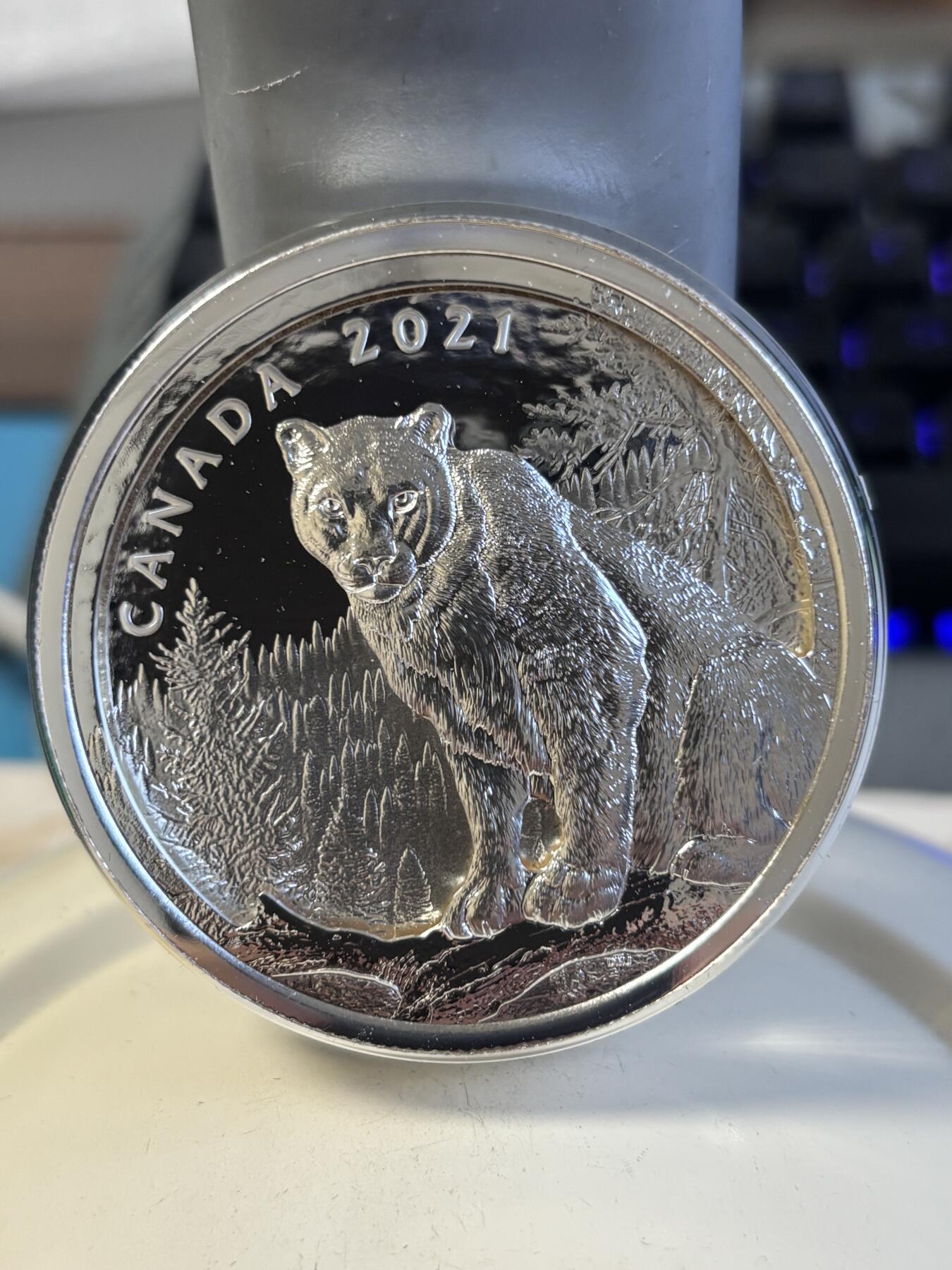 第195期拍卖 加拿大2021年美洲狮多层雕刻立体镂空105.6克银币，9999银，105.6克，发行1500枚