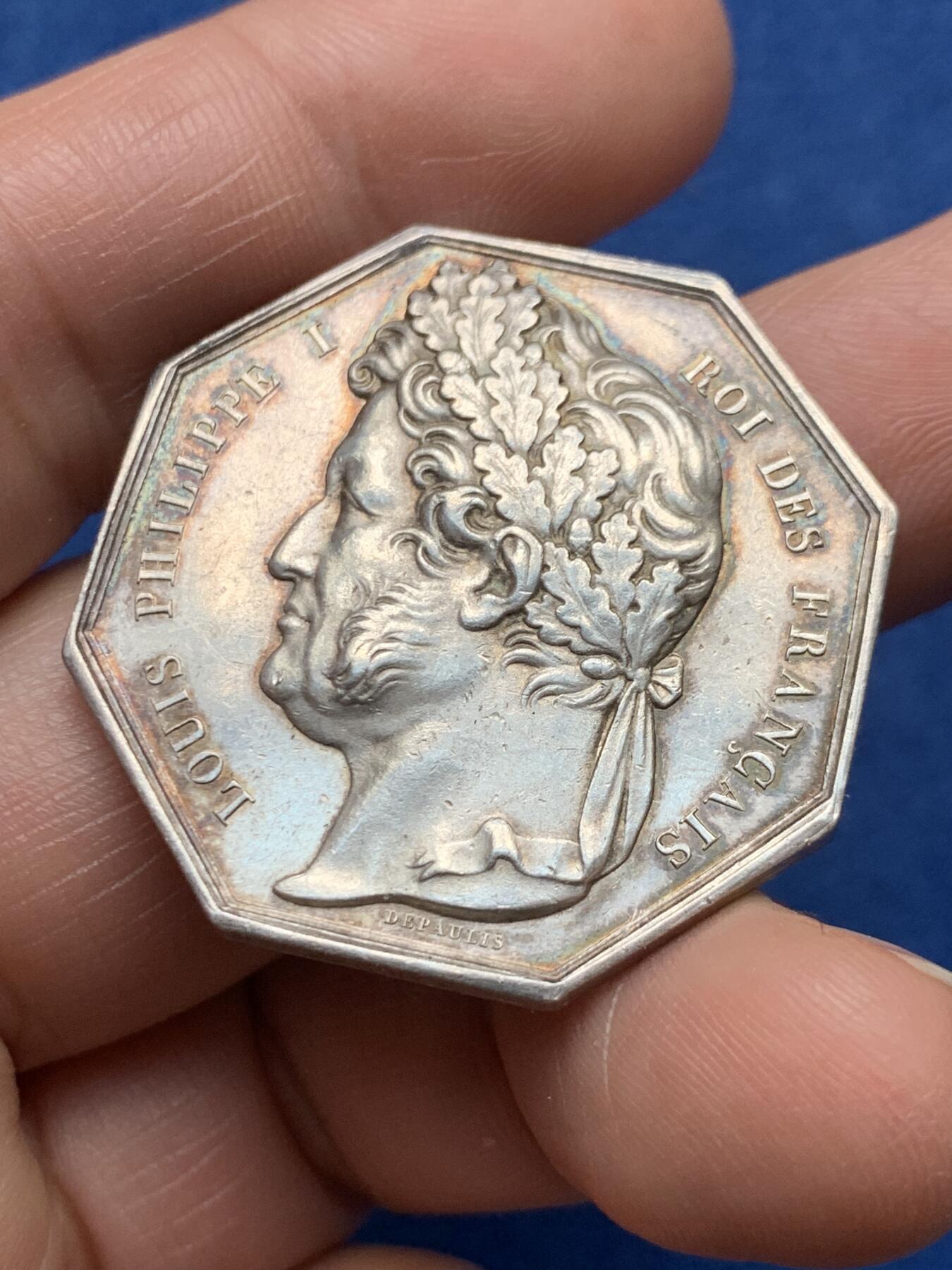 《竞宝斋》第474场 周日，周一 2场连拍 （全场包邮）欢迎送拍 法国里尔公证处八角银质代币 菲利普一世头像 18.7克 34.8mm 船首银标