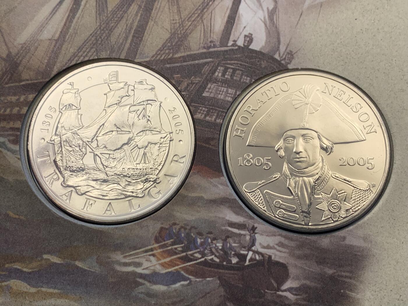 《竞宝斋》第474场 周日，周一 2场连拍 （全场包邮）欢迎送拍 英国2005年为纪念纳尔逊将军逝世及特拉法尔加海战200周年而发行的邮币封，含两枚5镑纪念币。
