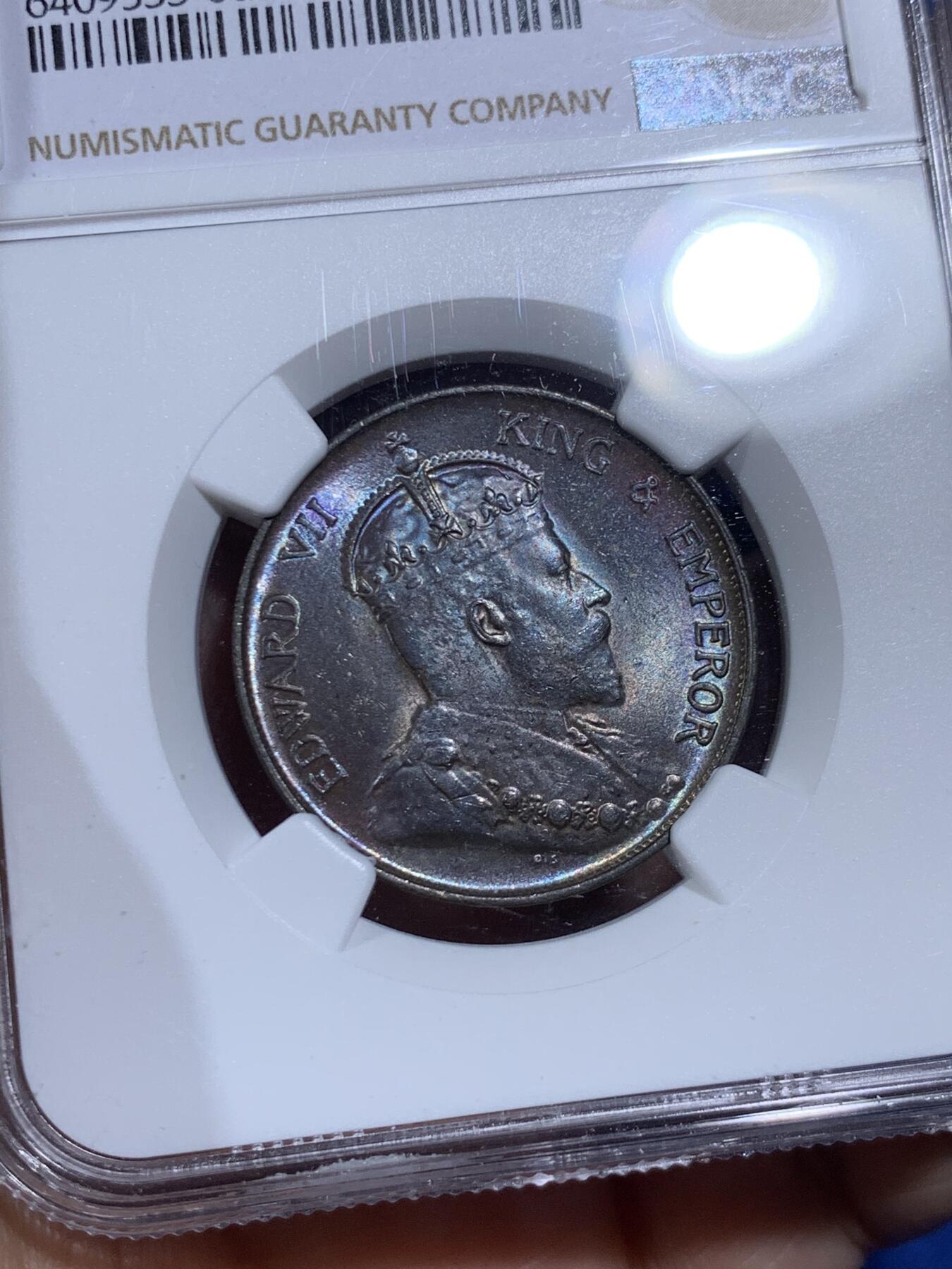 《竞宝斋》第474场 周日，周一 2场连拍 （全场包邮）欢迎送拍 NGC MS63BN 香港1904H爱德华七世一仙铜币，流通充分的品种。状态非常好的一颗，底板纵享丝滑，巧克力质感。爱七的香港币高分不多，英系+国币双重属性，潜力十足