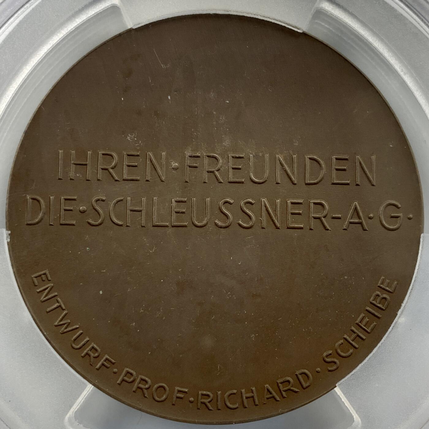 掌中浮雕-藏着的欧洲第056场 PCGS MS63 : 1935年德国金属制品公司Schleussner成立75周年纪念铜章，60mm，该公司以铜器、奖章制造闻名。