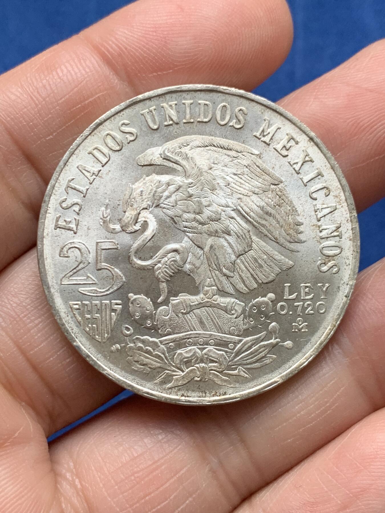 《竞宝斋》第474场 周日，周一 2场连拍 （全场包邮）欢迎送拍 墨西哥1968年奥运会纪念银币 凝霜底板