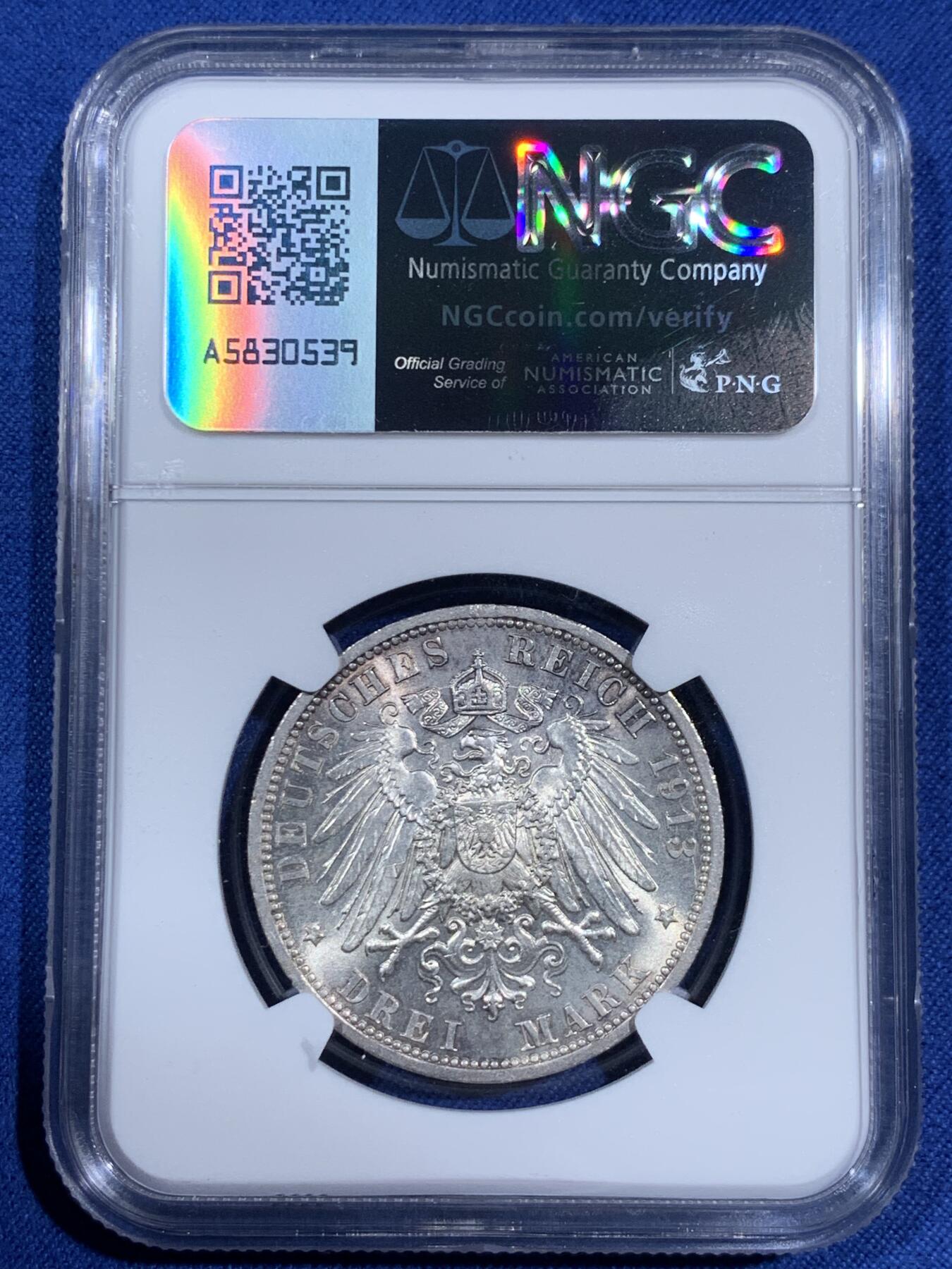 《竞宝斋》第474场 周日，周一 2场连拍 （全场包邮）欢迎送拍 NGC MS63 德国 普鲁士 1913A 威廉二世 军装花枝 3马克 银币