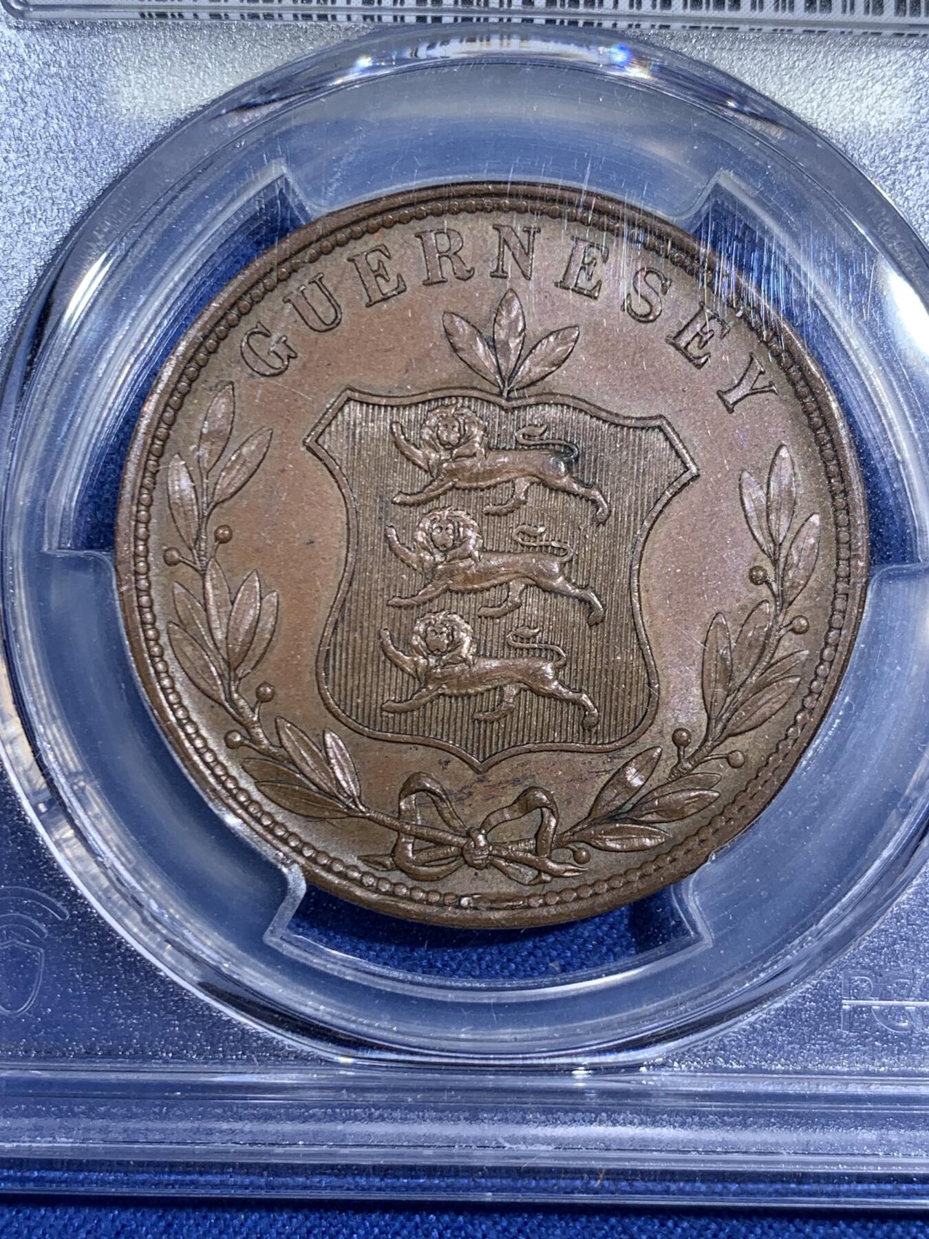 《竞宝斋》第474场 周日，周一 2场连拍 （全场包邮）欢迎送拍 唯一冠军分 PCGS MS63BN 根西岛三狮1858年8道布大铜币，早期厚重版大铜，高分非常难得，比同期的本土便士少见的多，更非后期年份可比。P记唯一MS，亚军分就只有58了。收藏级冠军品质