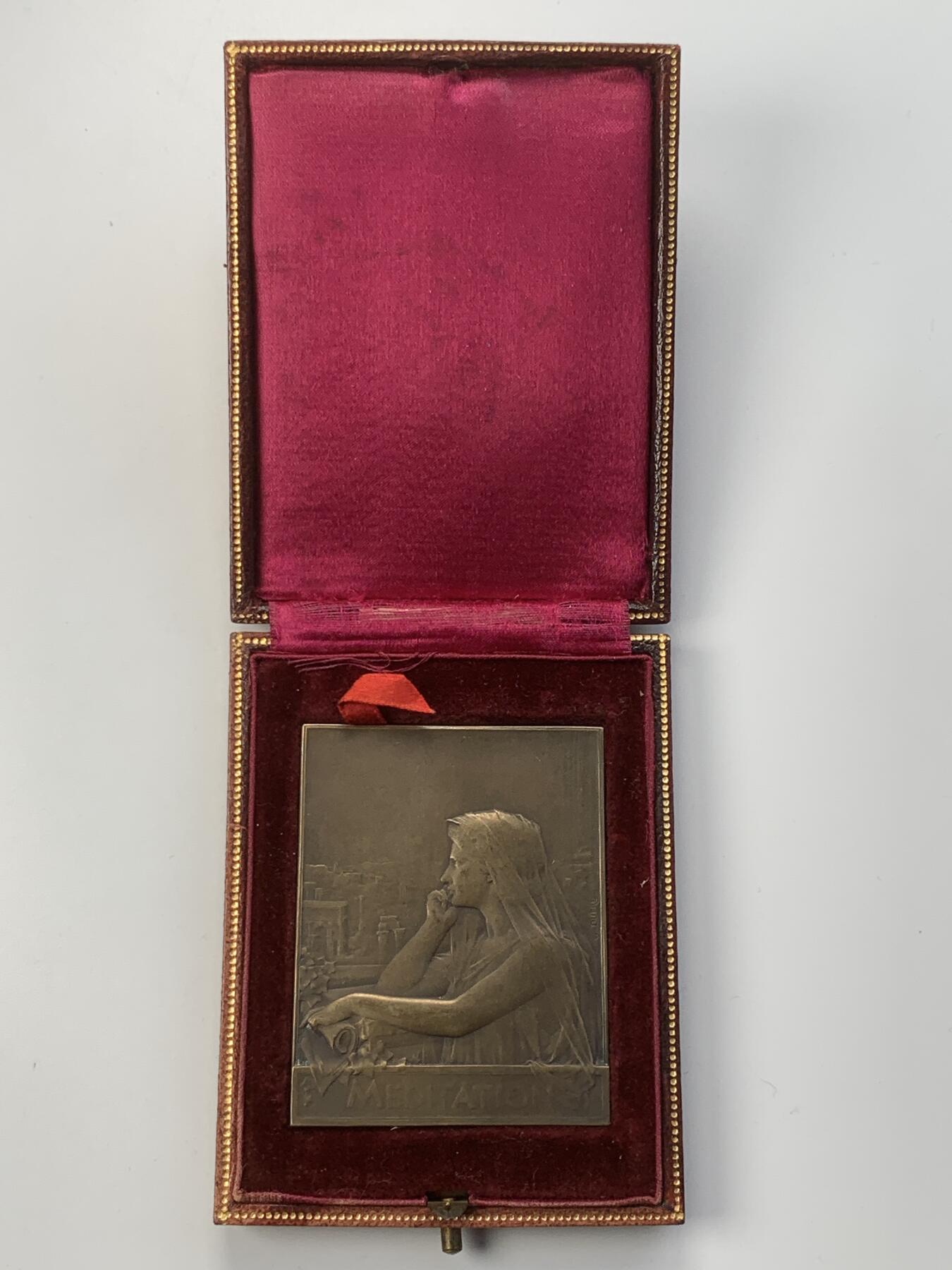 掌中浮雕-藏着的欧洲第056场 法国《冥想》大铜章，49.3*62.3mm，Georges Dupré乔治·杜普雷 (1869–1909)作品，原盒