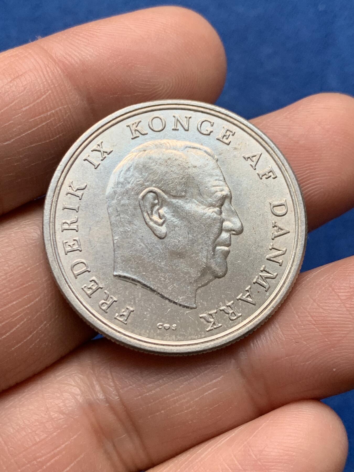 《竞宝斋》第474场 周日，周一 2场连拍 （全场包邮）欢迎送拍 丹麦1964年弗雷德里克九世（安妮·玛丽公主的婚礼）5克朗银币 800银 重约17.1克