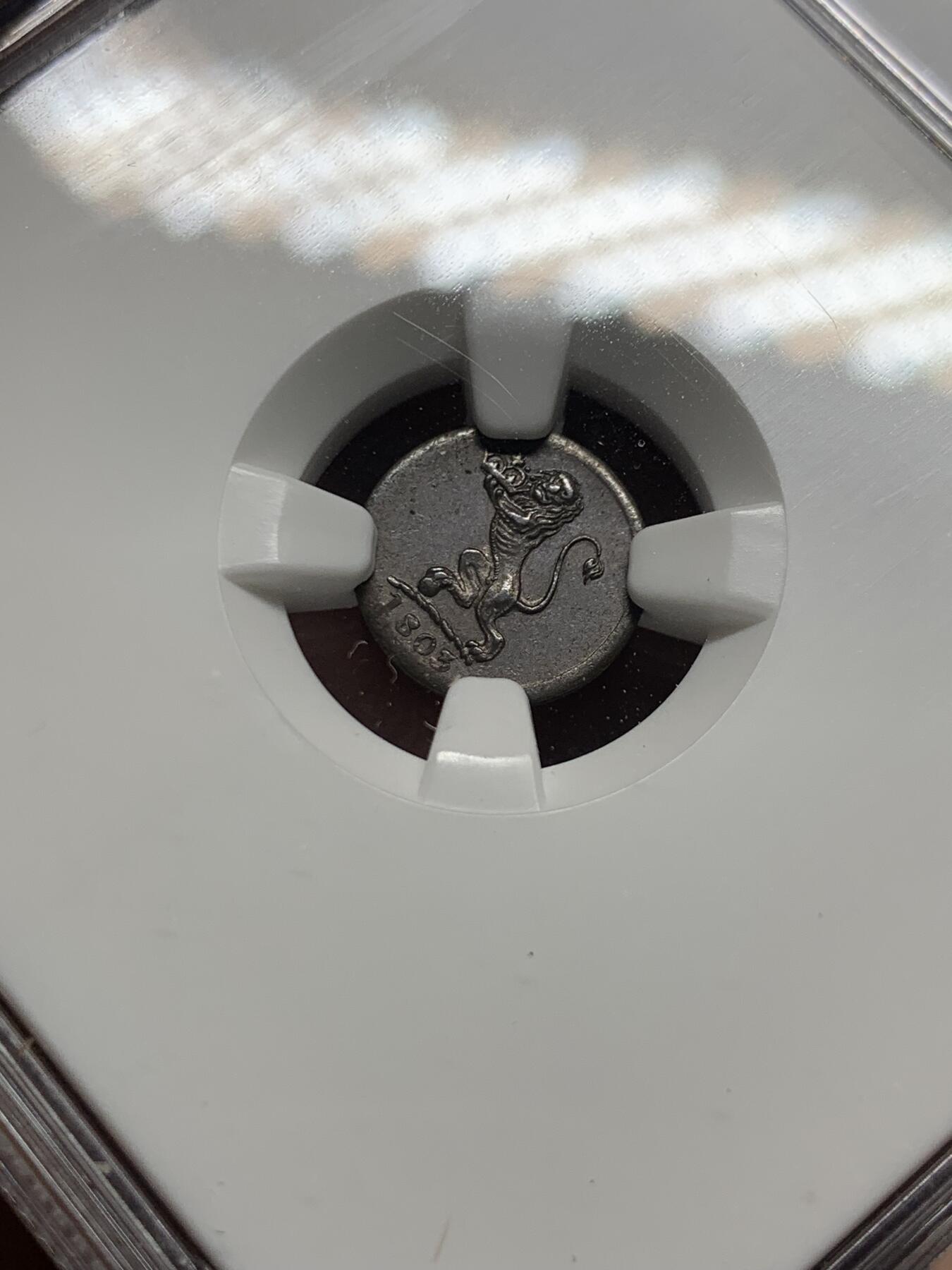 《竞宝斋》第474场 周日，周一 2场连拍 （全场包邮）欢迎送拍 NGC AU55BN 英属印度马德拉斯总督辖区1803年1CASH铜币