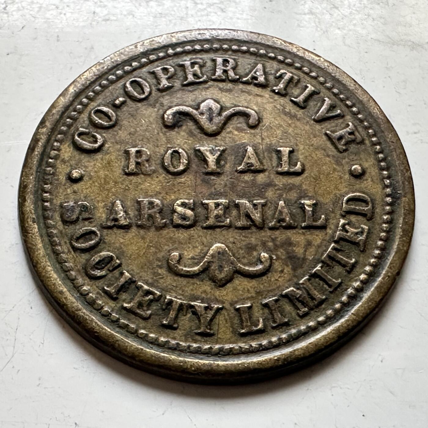 🌹外币初藏🌹🐯2026年第34场   每周二四六晚8️⃣点 接代拍 英国  皇家兵工厂 1英镑 Token 黄铜 23毫米