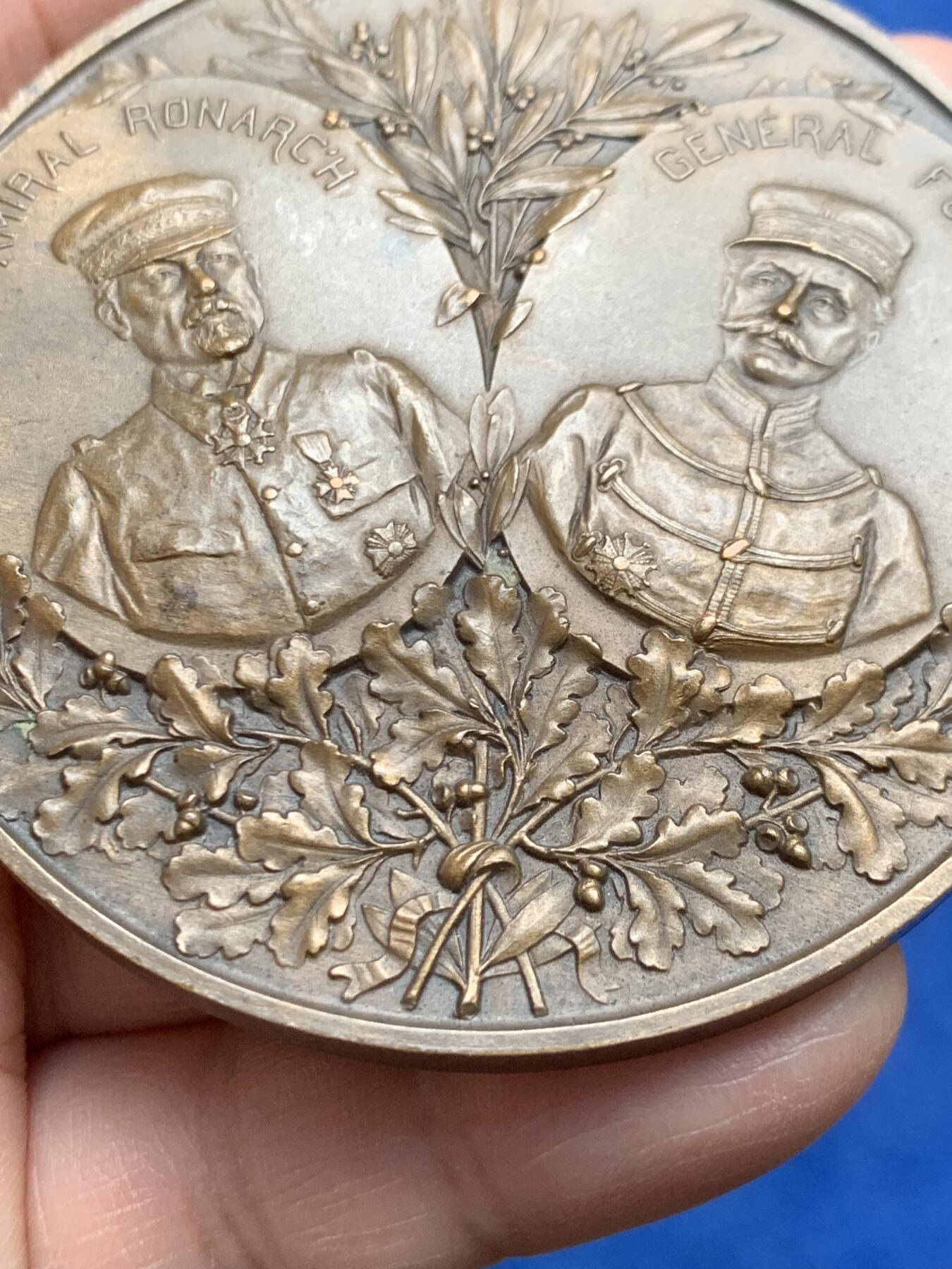 《竞宝斋》第474场 周日，周一 2场连拍 （全场包邮）欢迎送拍 1914年法国铜章 伊瑟河战役 比利时与法国联军水淹德军 142.1克 67.5mm 丰饶角铜标