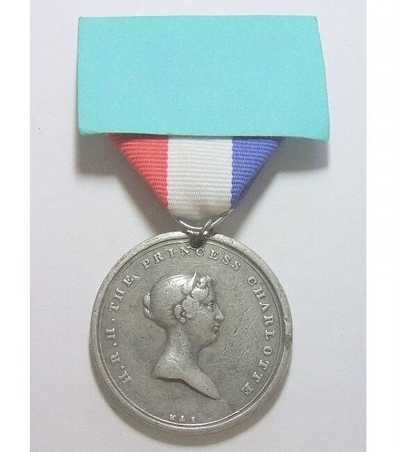 英国1817年王储夏洛特公主去世高浮雕大合金章 带绶带 40MM