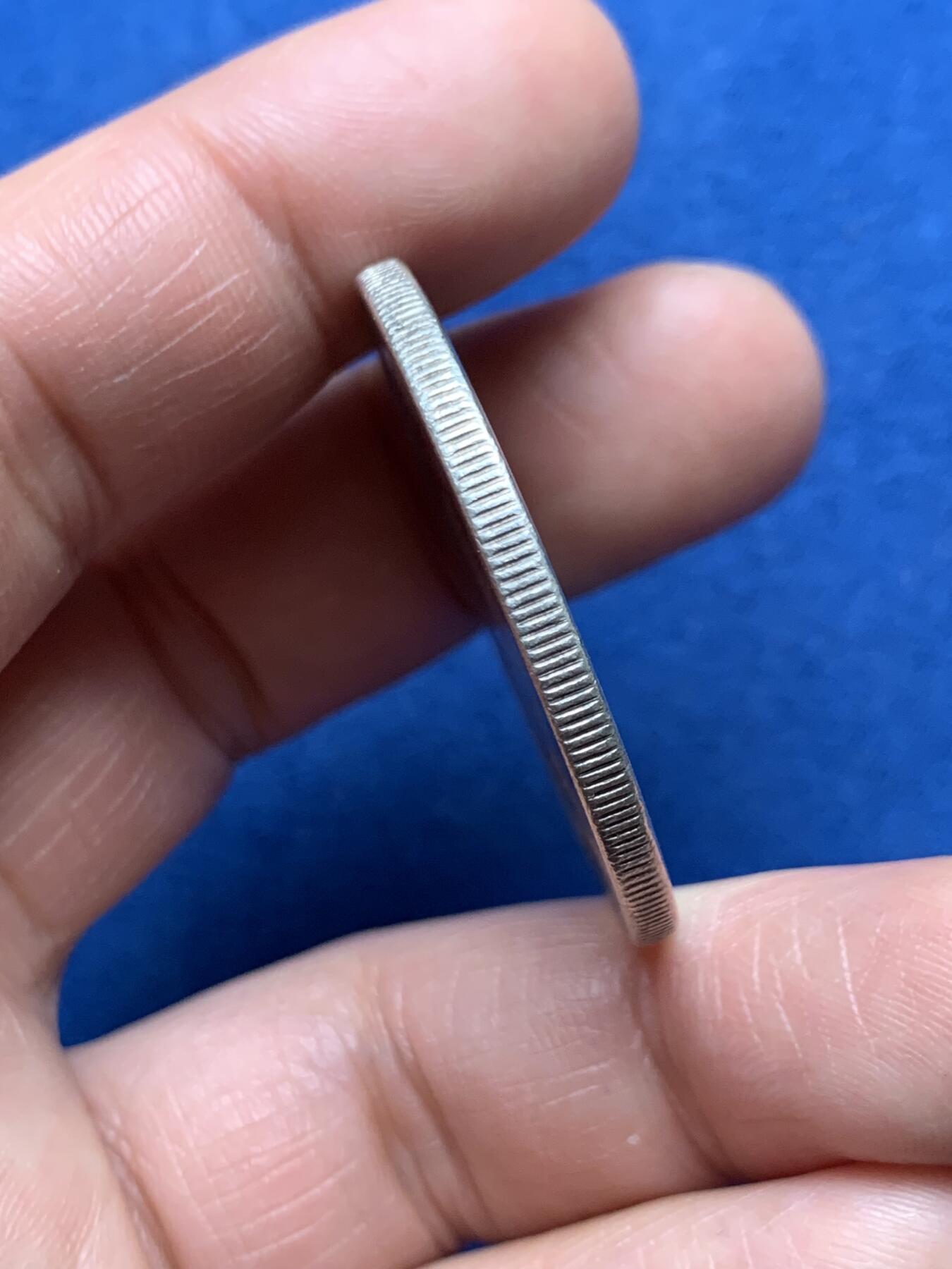 《竞宝斋》第474场 周日，周一 2场连拍 （全场包邮）欢迎送拍 美国 1926年 和平女神 1元 银币