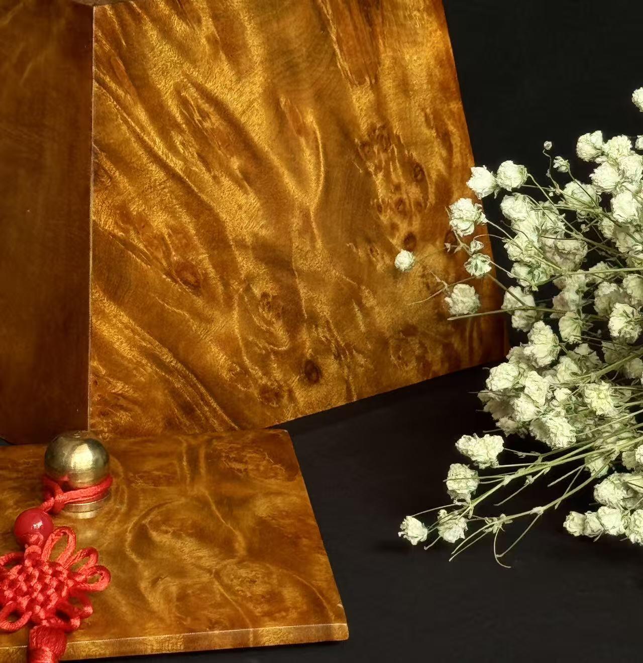 零元拍：缅甸国木黄金樟瘿子木木斗（日进斗米），做工精美。爆满花满瘤花，金光闪闪，，美轮美奂。尺寸：9.7/12.9/12CM