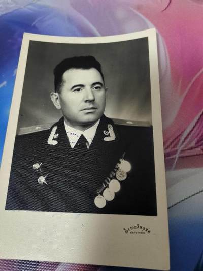 苏联勋章奖章拍卖 本次有亚捏，空军军服，国际运动员等好货 不要错过 3月20日晚上九点结束在麦稀奇 找不到的加我qq或者微信都是184277308备注苏章拍卖。 - 苏联档案大照片 8*10 背面有名字，部队印章等很多信息 少校 双红星等