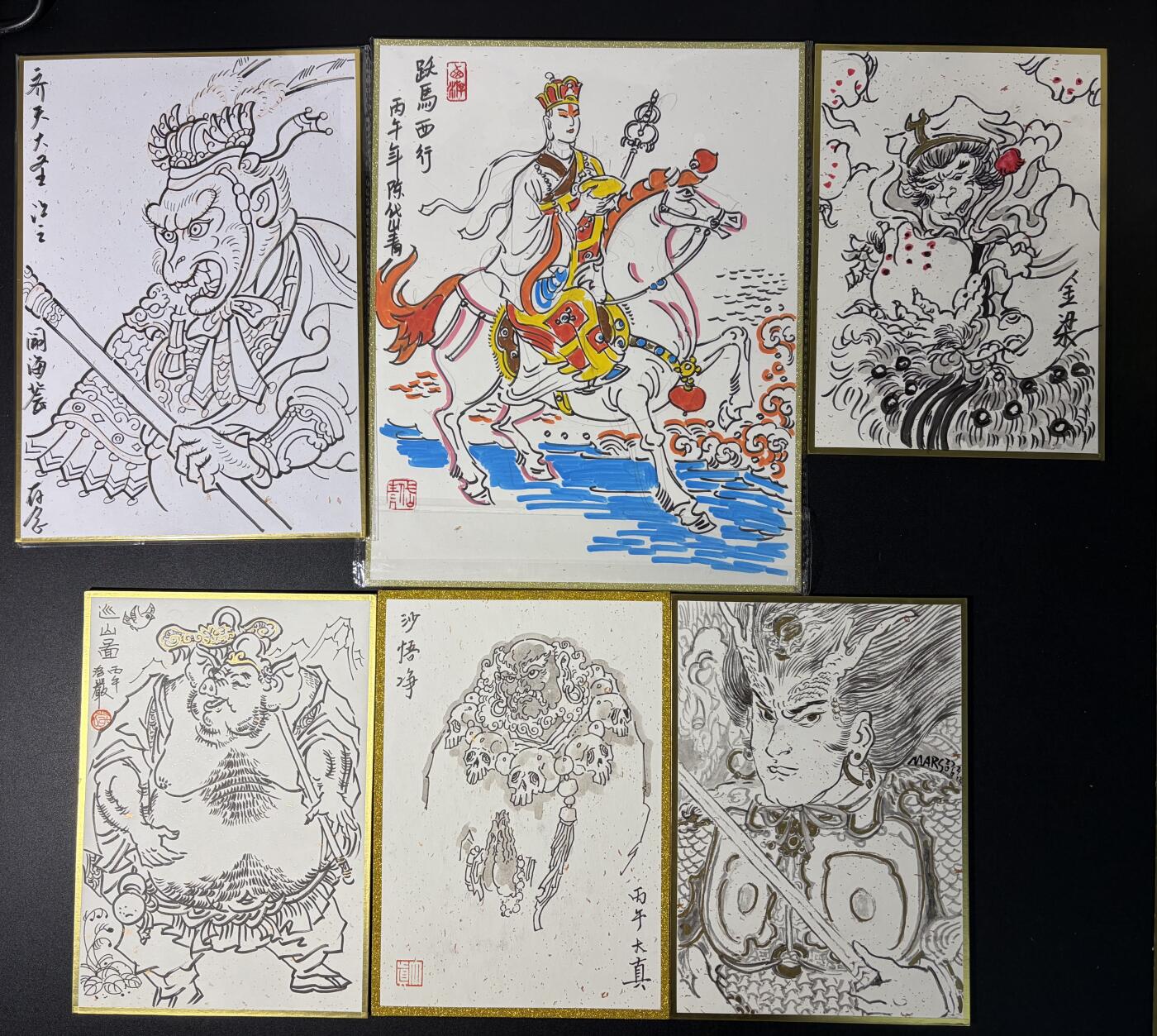 NO.28 好又多金牌大场，每周一站式配齐，方便凑单！（周6晚9点截拍，卖家送拍0抽成！） 【1/1手绘组合】闹海荟 陈岱青老师携众爱徒力作 西游五圣签绘色纸：陈岱青绘唐僧+啸林山人绘齐天大圣+金梁绘孙行者+赵洛严绘猪八戒+大真绘沙悟净+秦嘉裕绘小白龙 集齐不易，收藏价值极高！【师门一脉承戴韵，妙笔丹青续古风】