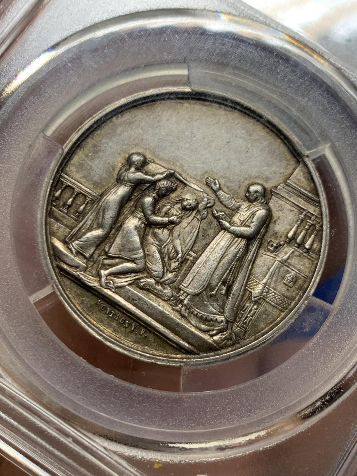 《竞宝斋》第474场 周日，周一 2场连拍 （全场包邮）欢迎送拍 法国婚姻与爱情纪念银章 12克 30mm 背面无刻字