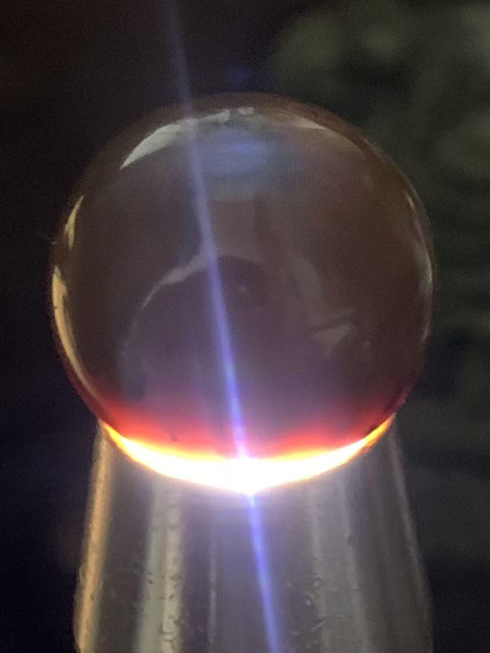 精美鱼籽纹战国红玛瑙圆珠一颗！