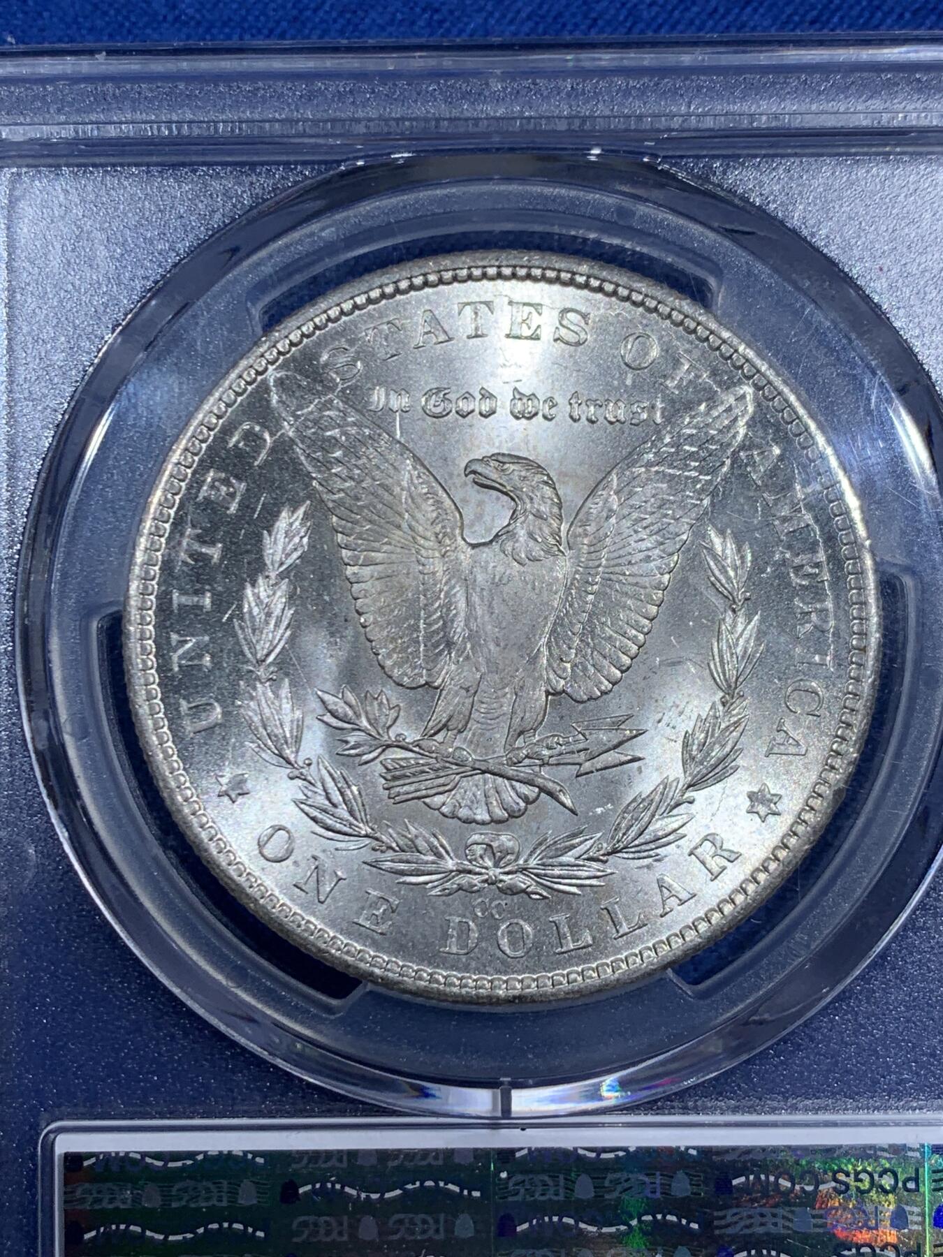 《竞宝斋》第474场 周日，周一 2场连拍 （全场包邮）欢迎送拍 PCGS MS66 美国 1882 CC 摩根银币 稀有卡森厂 麦稀奇所见最高分 转光犀利 打制极美 银霜感十足 不可错过的极佳收藏品 一枚毕业