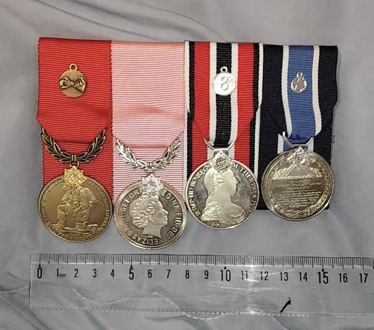 勋章杂货 英国英联邦勋章联排