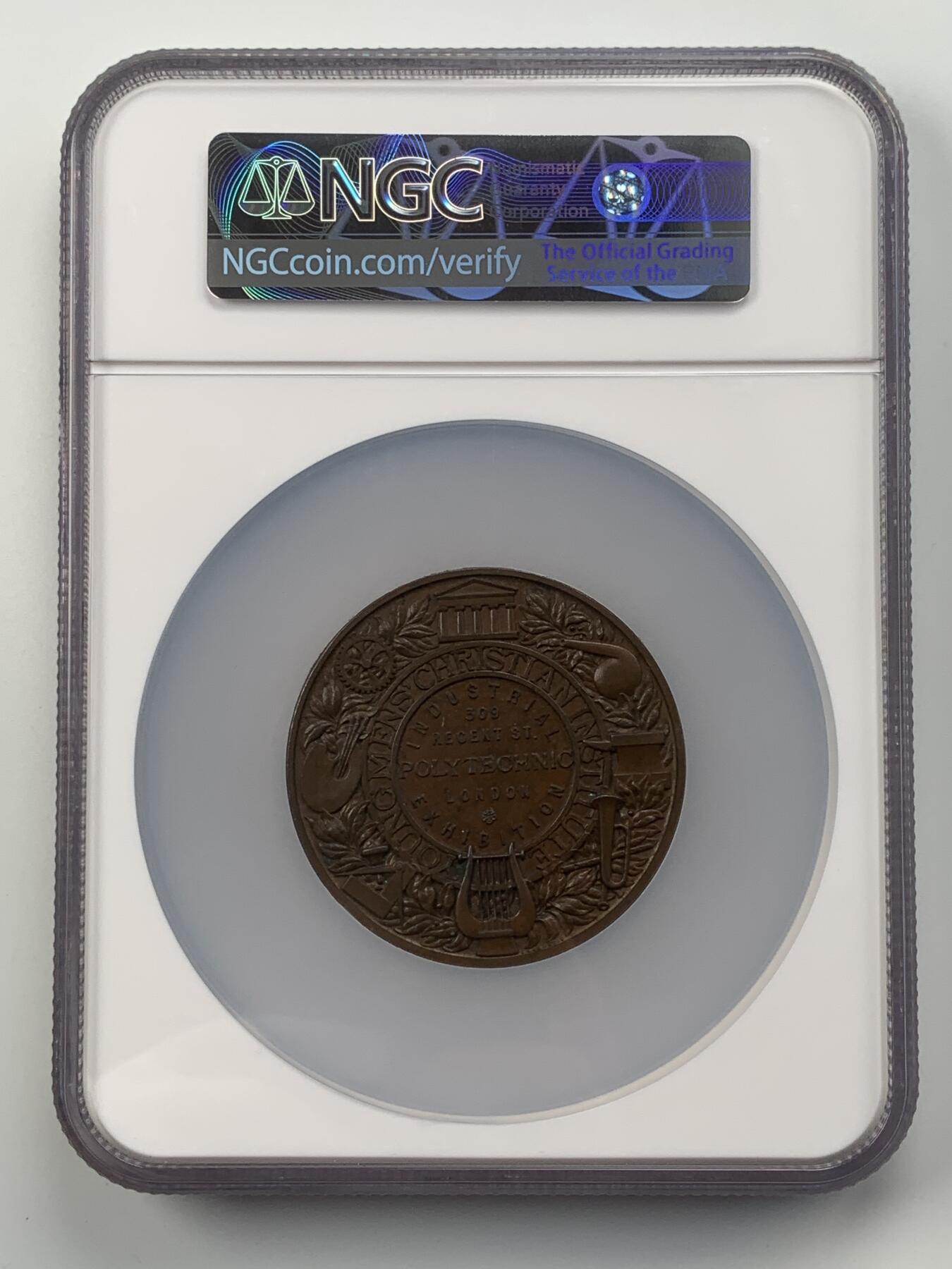 掌中浮雕-藏着的欧洲第056场 NGC MS63 : 英国皇家理工学院（摄政街309号）举办的工业展览会铜章，57mm