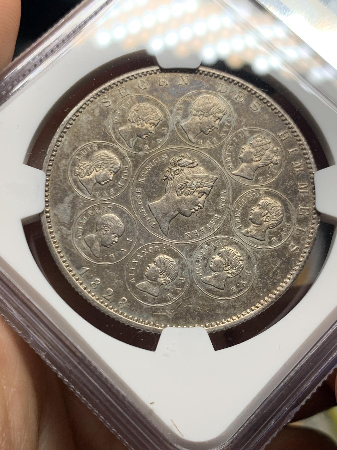 《竞宝斋》第474场 周日，周一 2场连拍 （全场包邮）欢迎送拍 NGC UNCD 德国 1828年 巴伐利亚 路德维西一世皇室家族泰勒银币