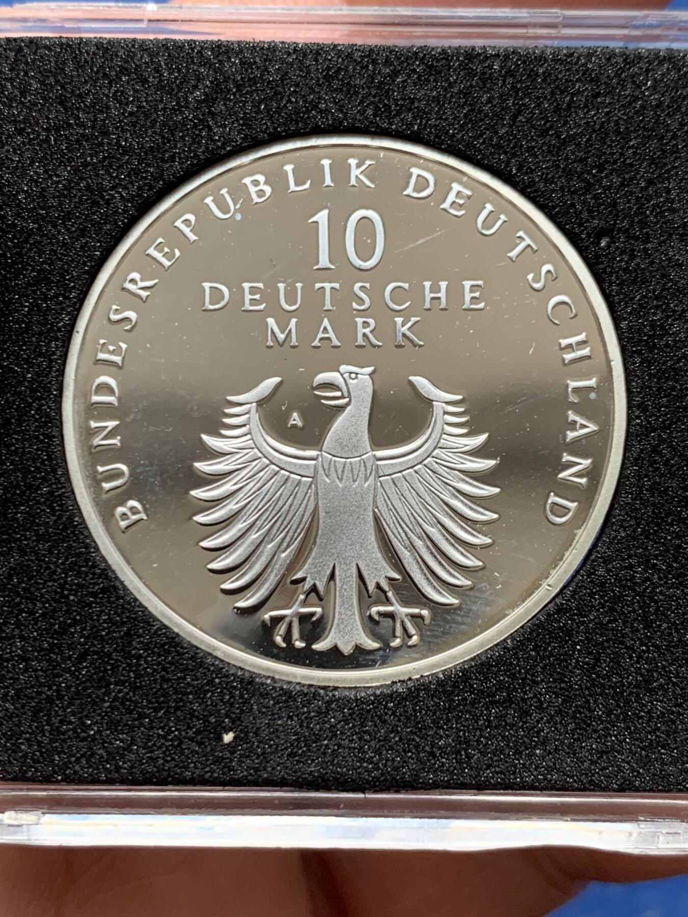 《竞宝斋》第474场 周日，周一 2场连拍 （全场包邮）欢迎送拍 德国1998年A版德国马克流通50周年10马克精制银币15.5克 925银