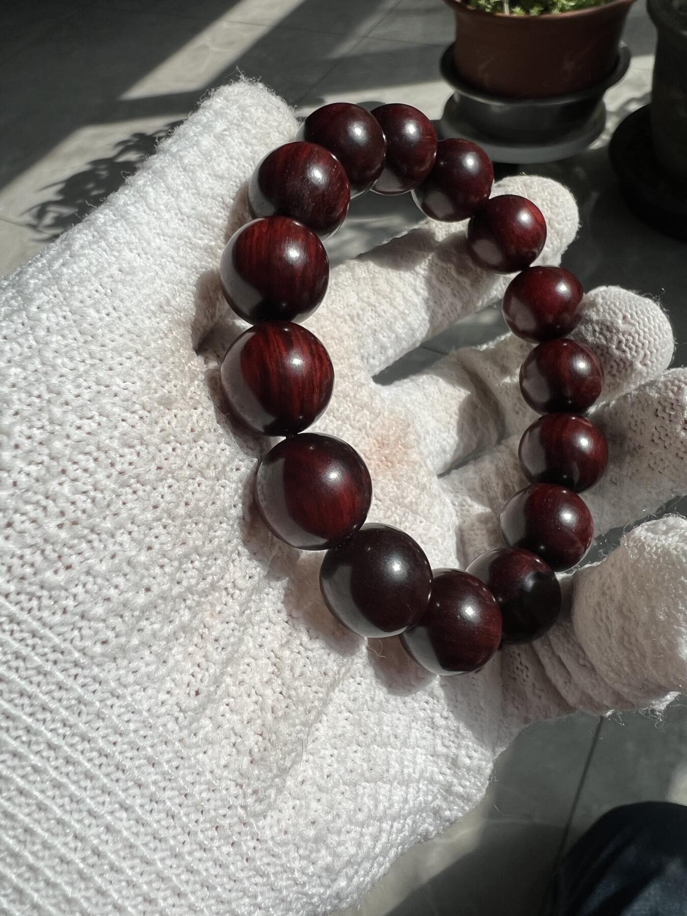 零元拍：小叶紫檀 1.5手串，果冻泥料，妥妥的高油高密，檀香宜人