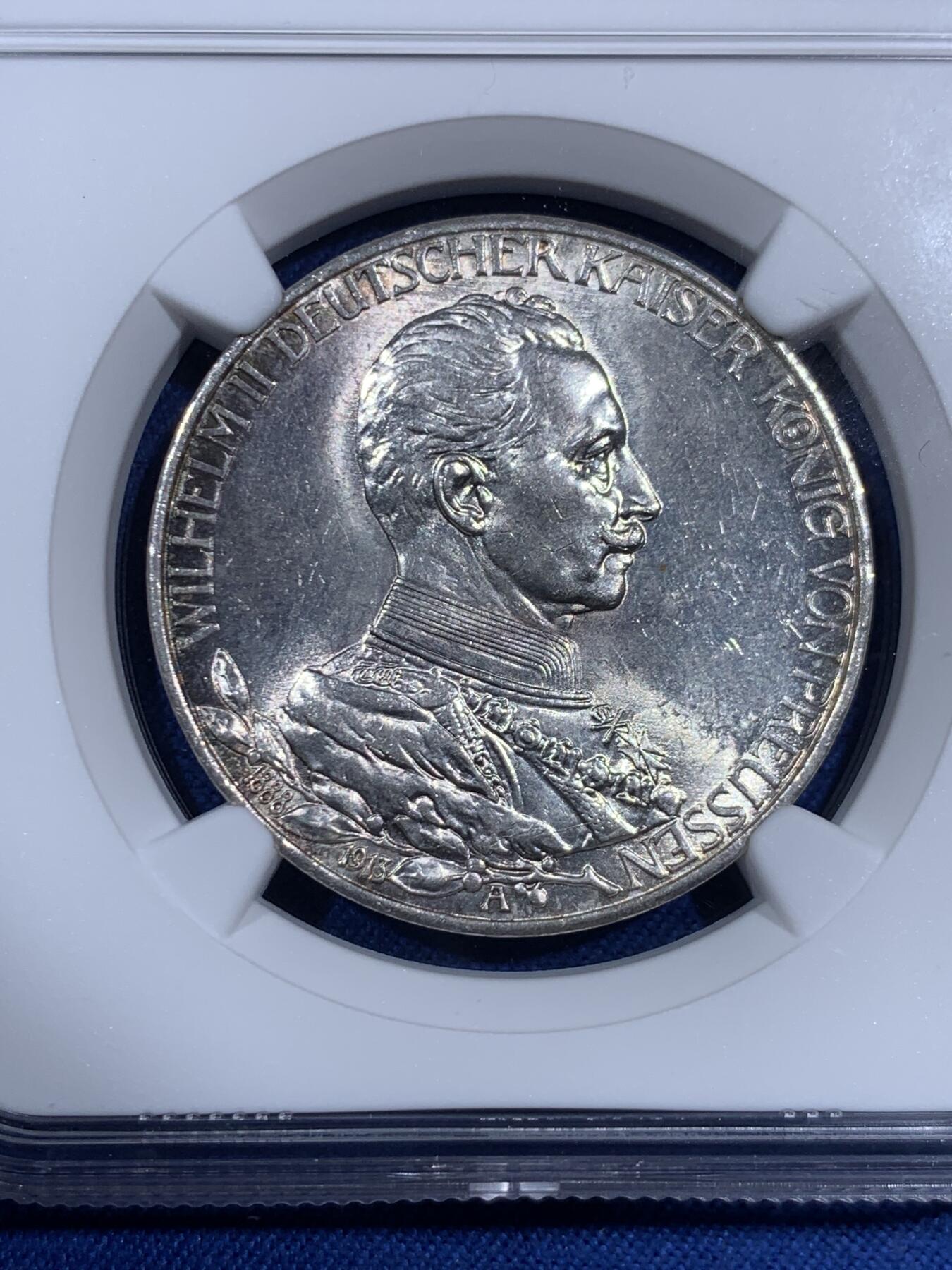 《竞宝斋》第474场 周日，周一 2场连拍 （全场包邮）欢迎送拍 NGC MS63 德国 普鲁士 1913A 威廉二世 军装花枝 3马克 银币