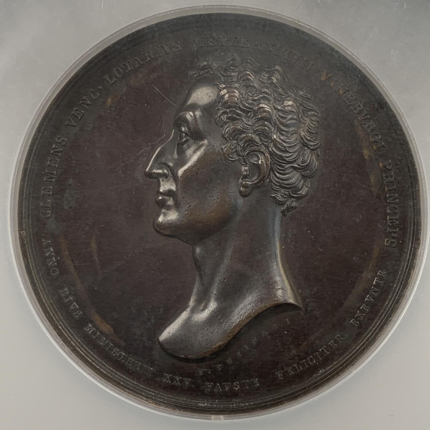 掌中浮雕-藏着的欧洲第056场 NGC AU58 ：1834年奥地利著名外交家克莱门斯·冯·梅特涅担任部长职务25周年纪念铜章，55mm
