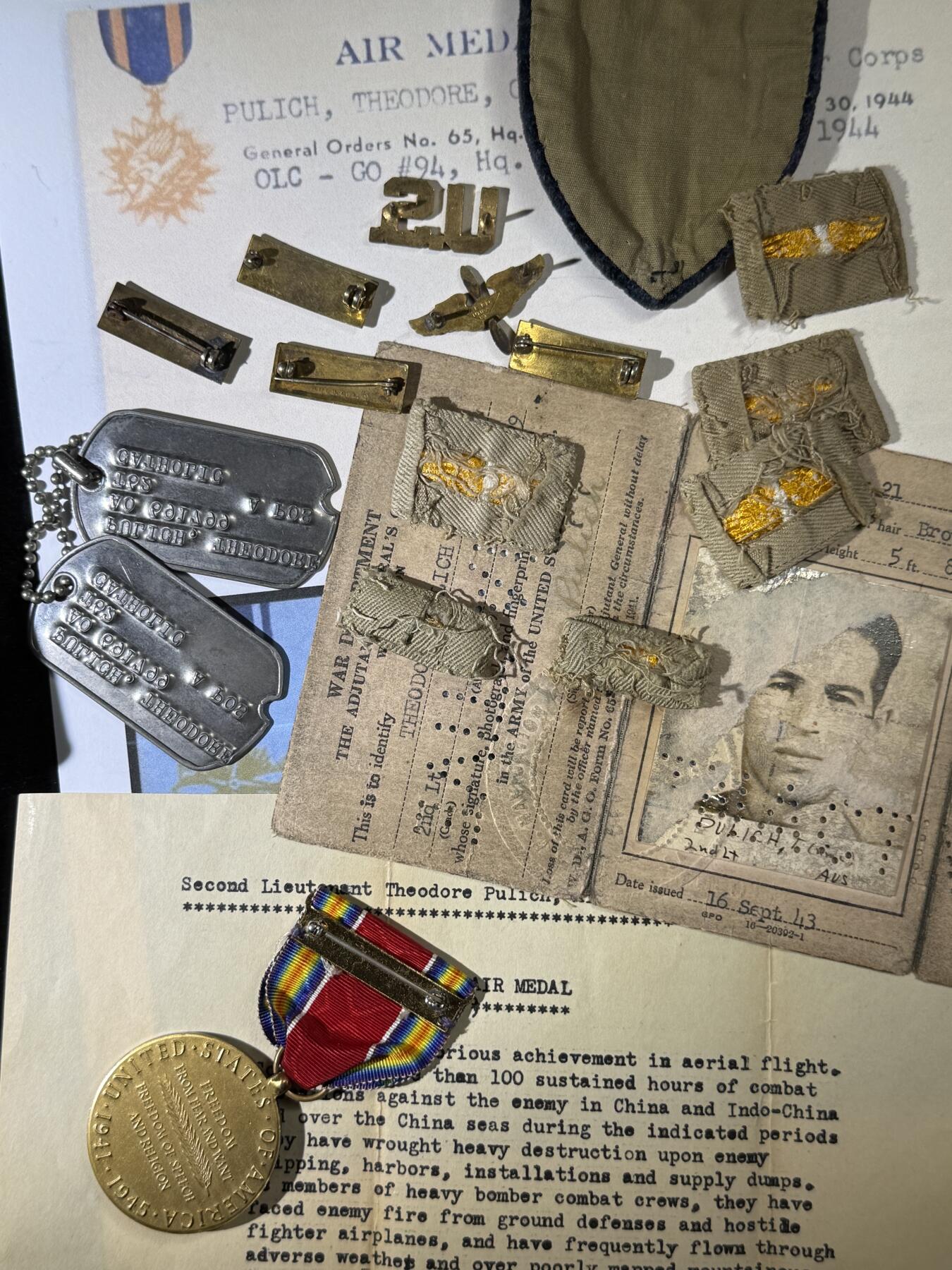 戎马世界章牌大赏，第112期 美国飞虎队套章