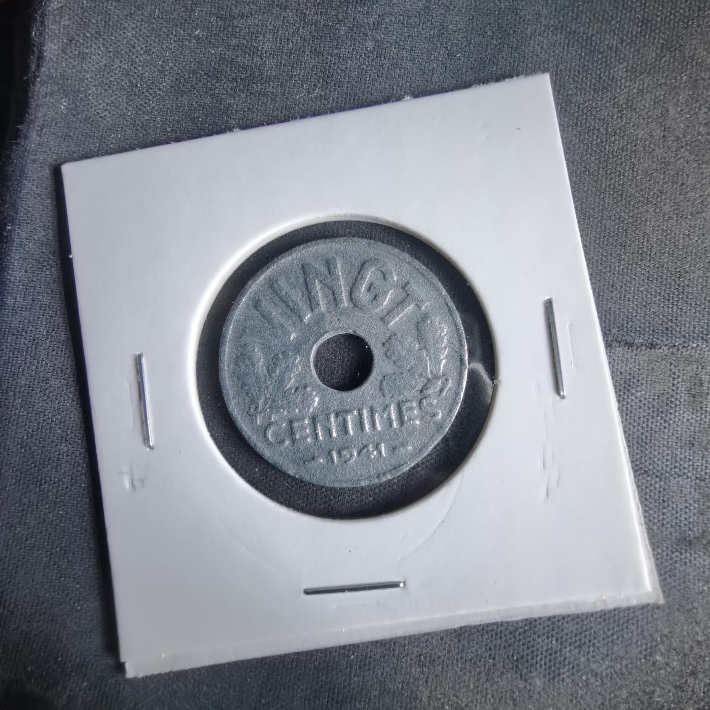 沼泽如烟--第1033场 法国1941年20分