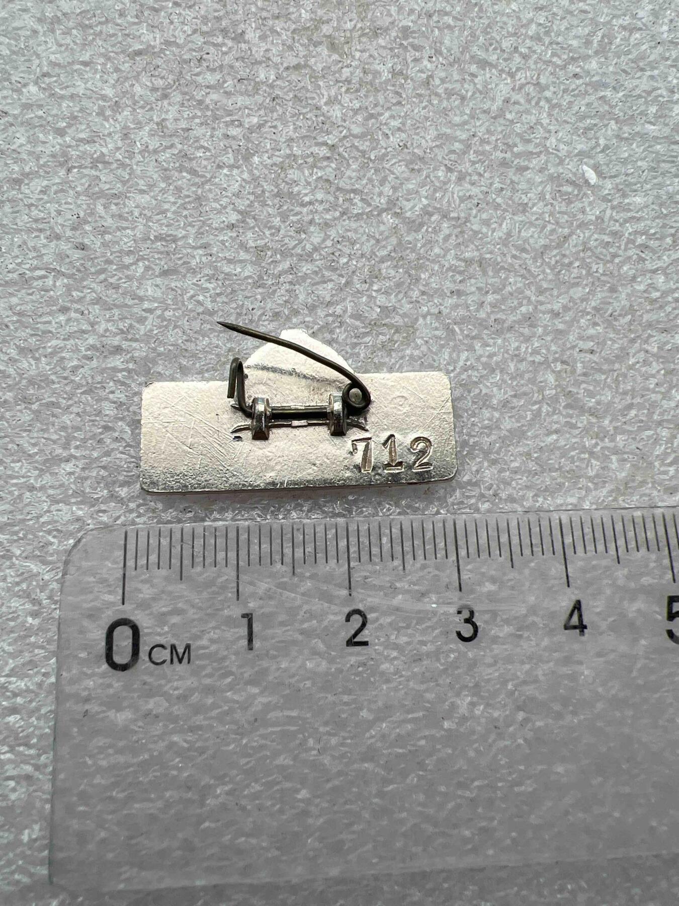 真品像章、纪念章 真品像章、纪念章