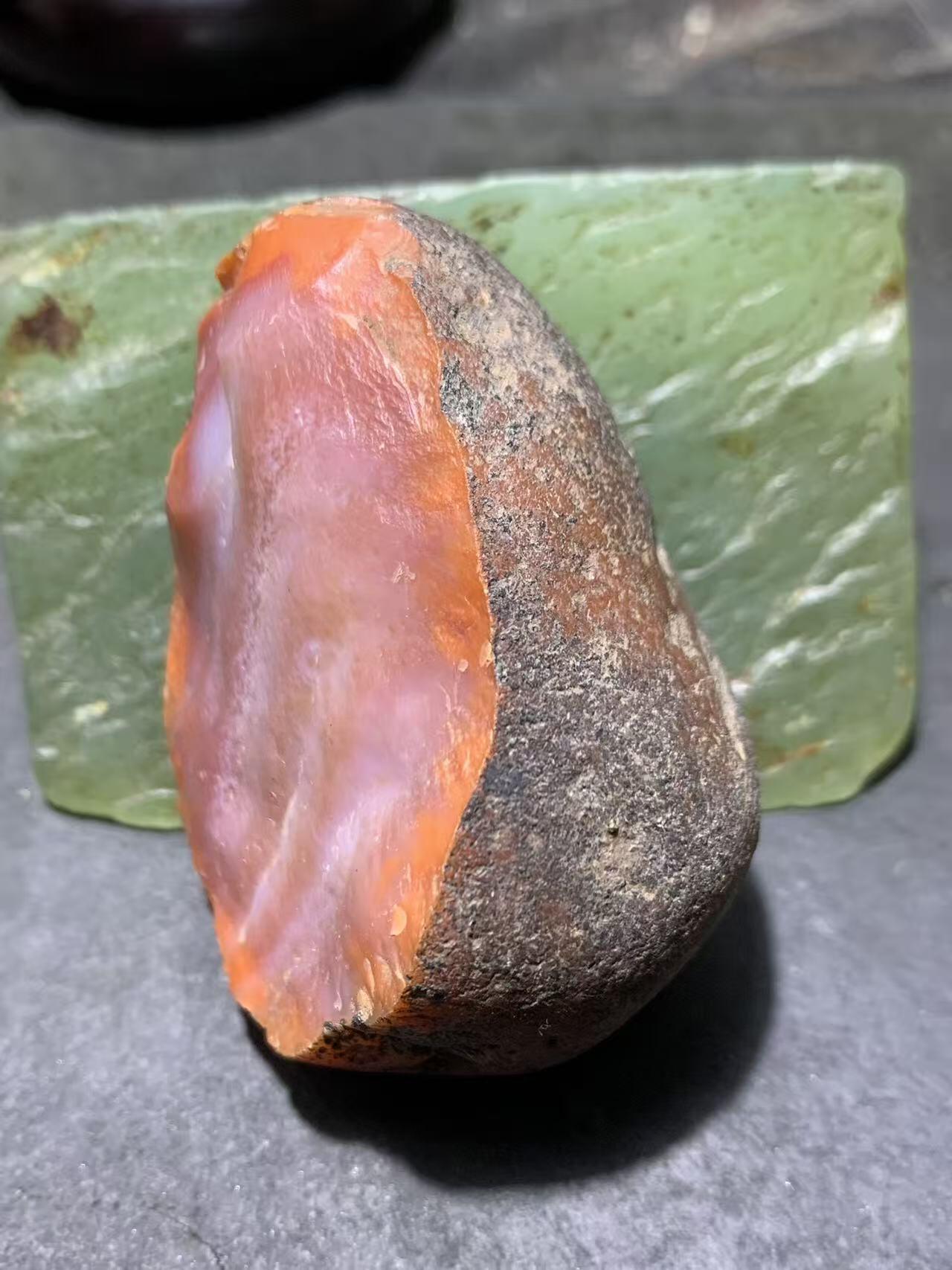 精美铁红皮大开窗料南红玛瑙原石一颗