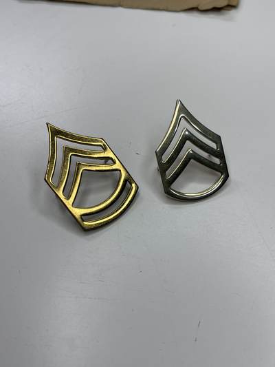 新时代收藏快速小拍 拍卖本周一线所得新货 欢迎关注 - 美军领章一对 做打火机贴章合适