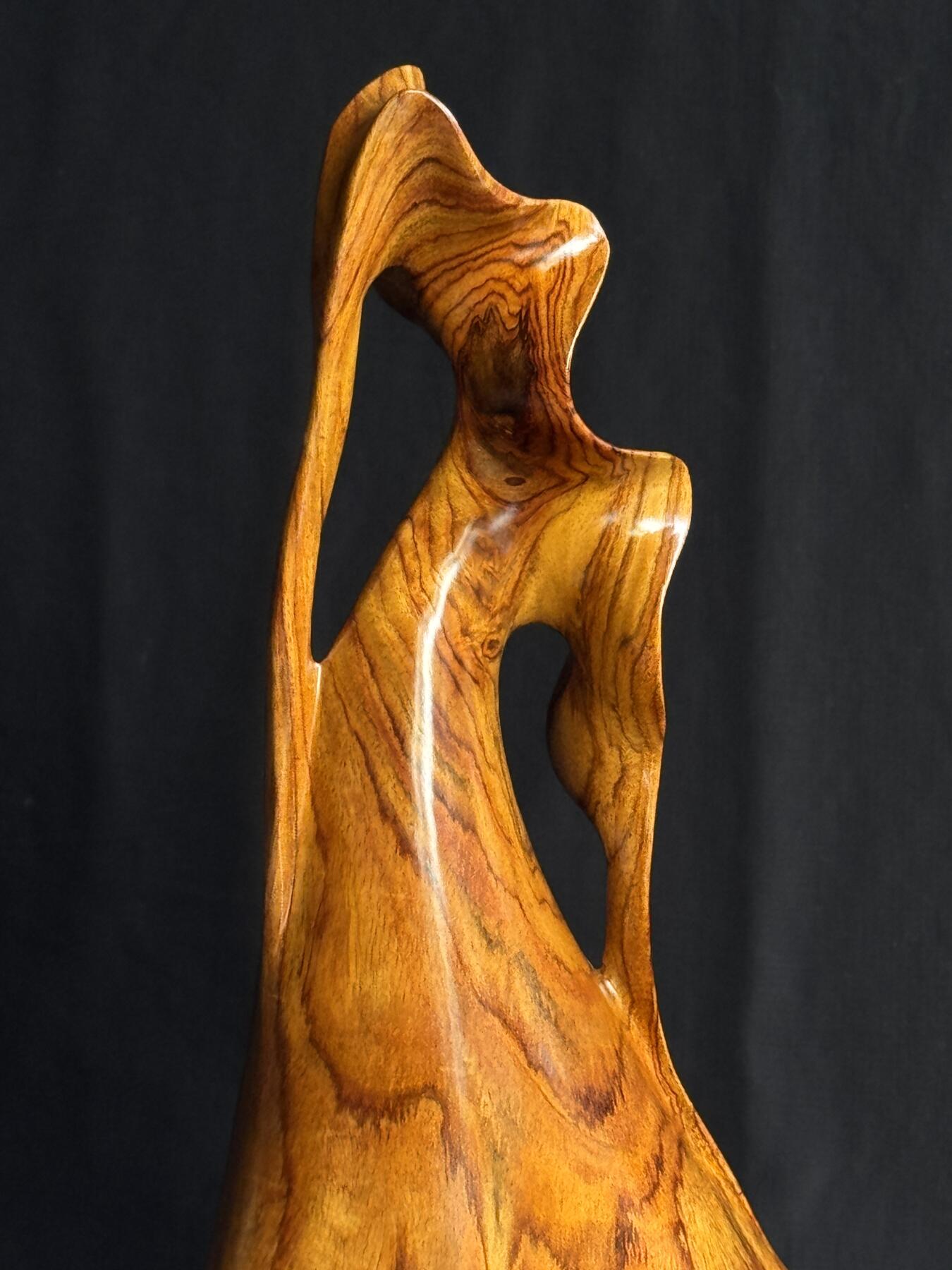 零元拍：越南黄花梨钱袋子大摆件，满花精工。尺寸约：39/19.5/6CM。