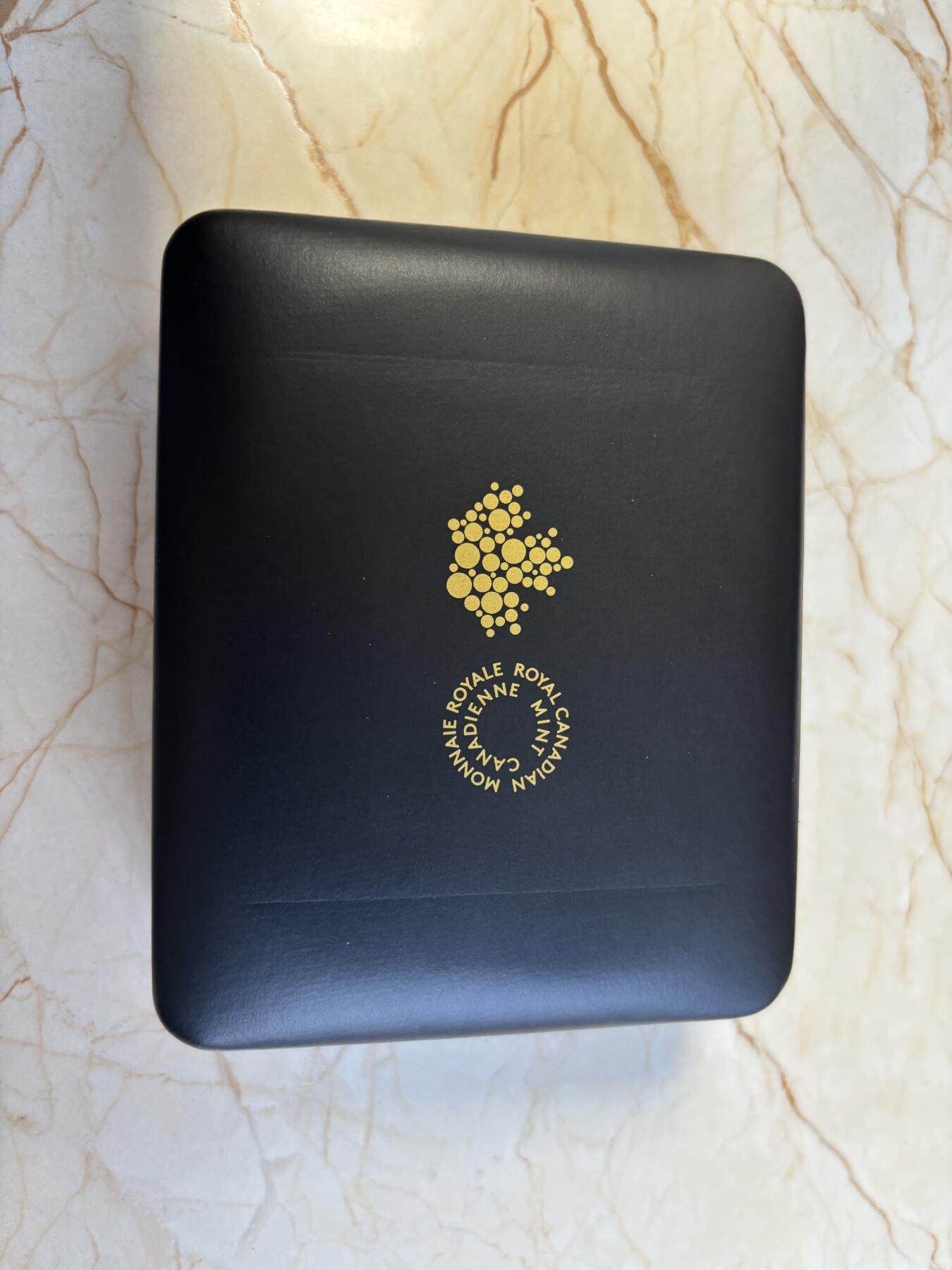 第195期拍卖 加拿大2021年美洲狮多层雕刻立体镂空105.6克银币，9999银，105.6克，发行1500枚