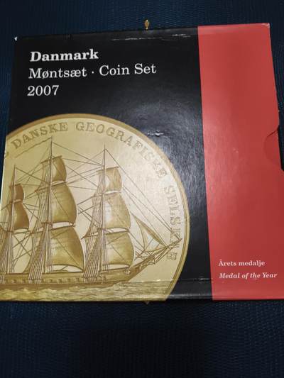 长老汇马年精选第十二场拍卖 - 2007丹麦官方硬币7枚套卡装，含1枚金属章